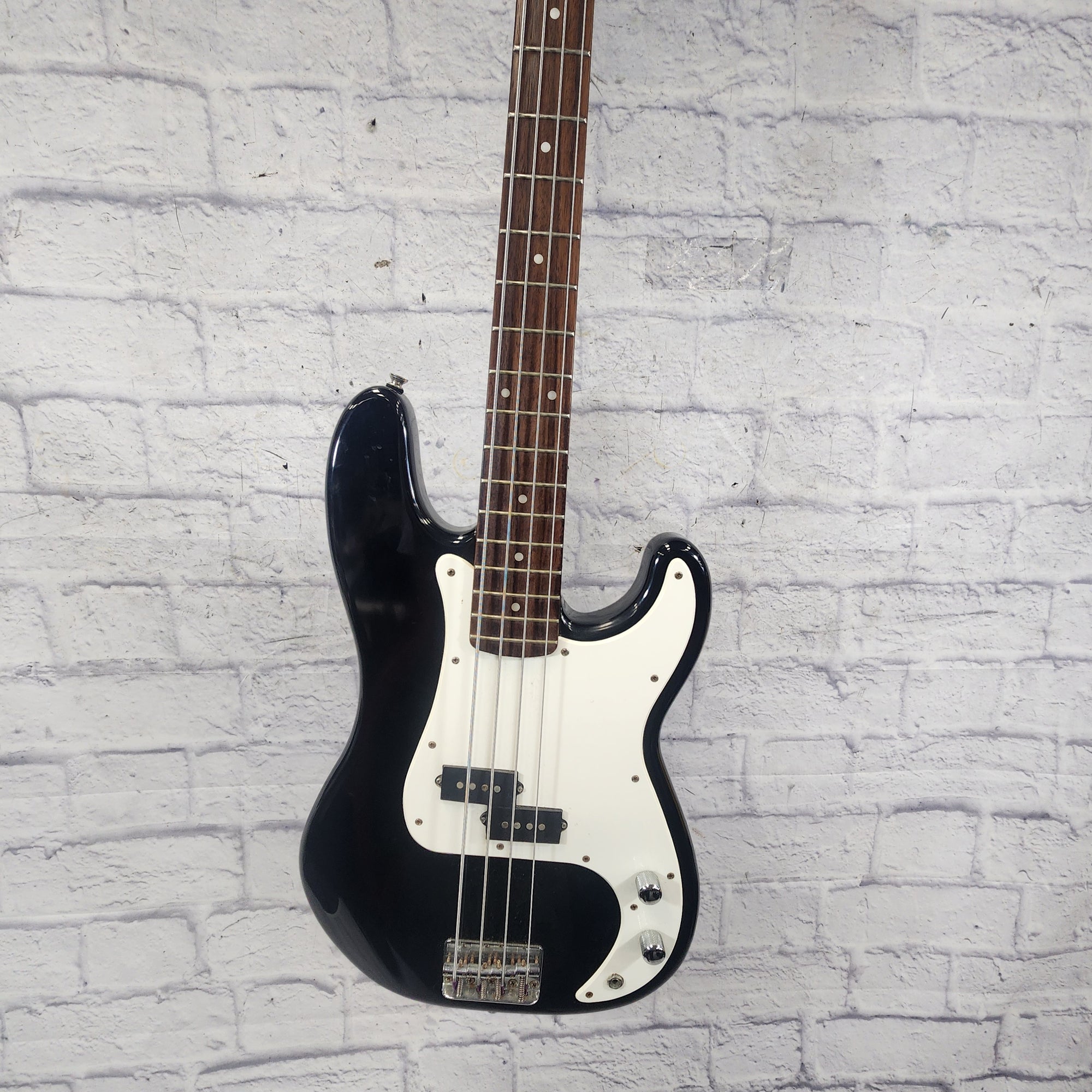 Squier P Bass 4 String Bass Guitar - Evolution Music