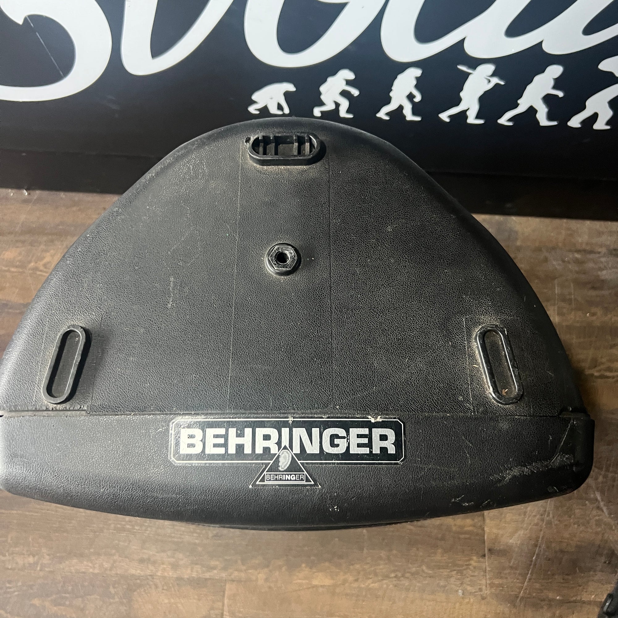 Behringer B215A Powered Speaker TWEETER OUT