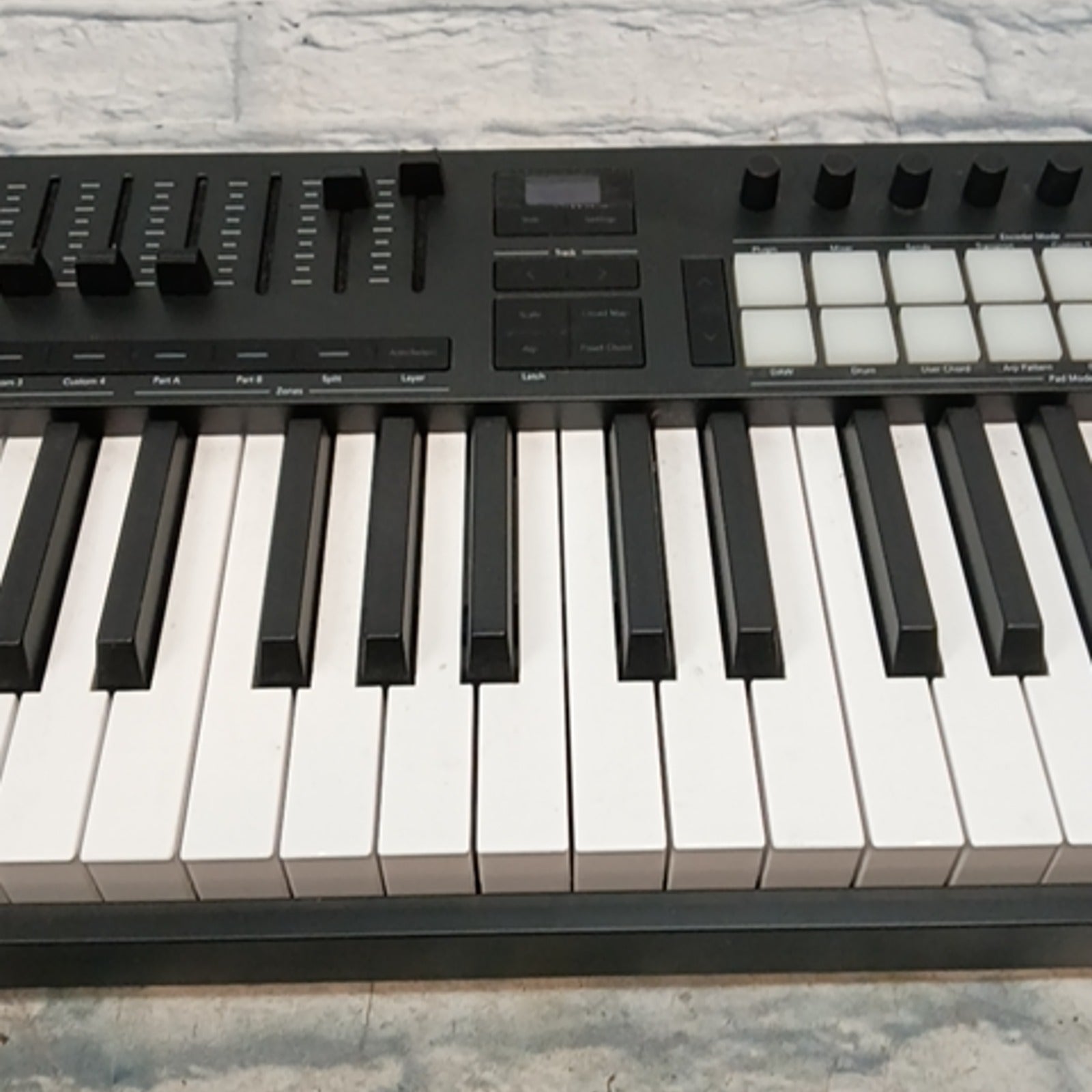 Novation Launchkey 49 MKIV