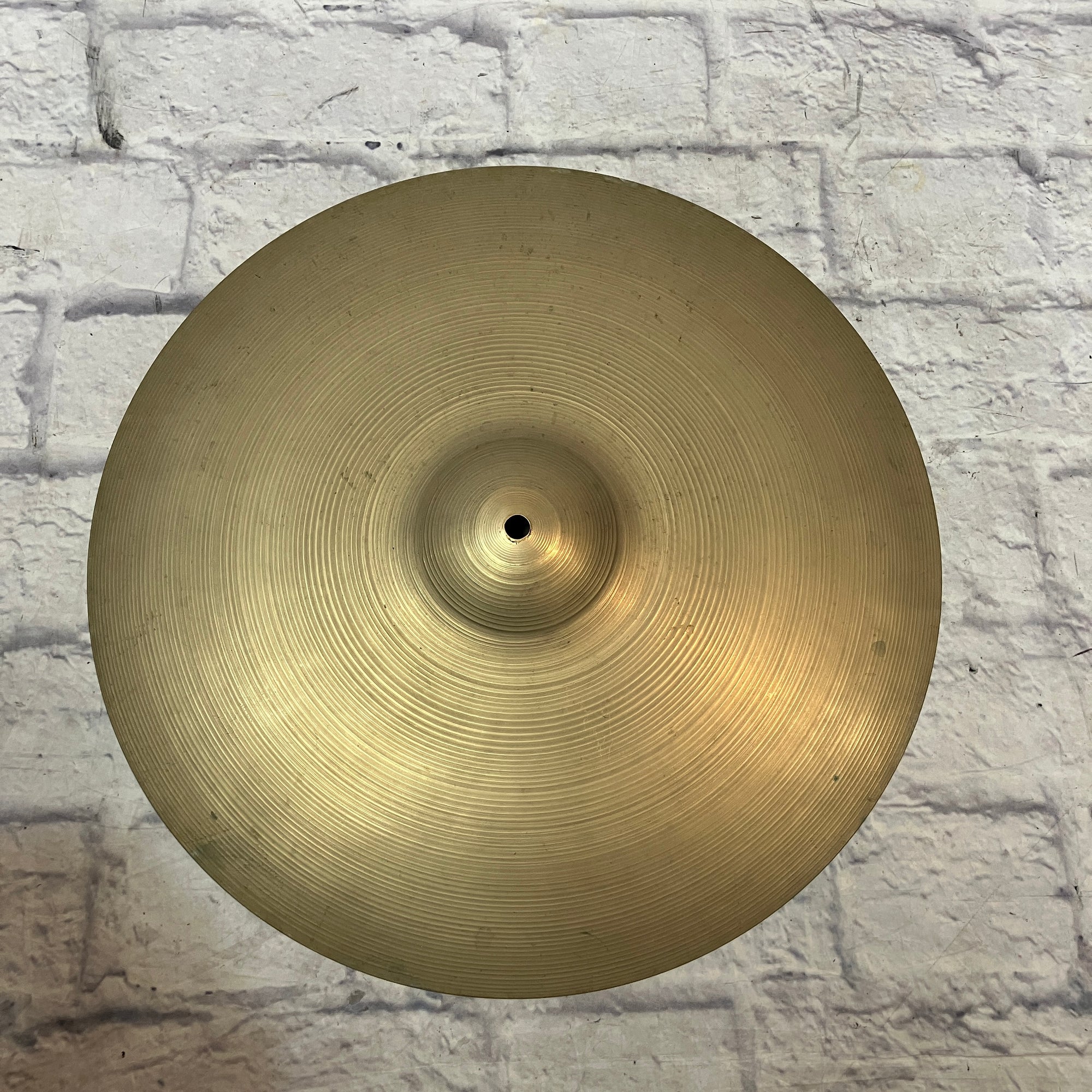 Zildjian 18 Inch Cymbal
