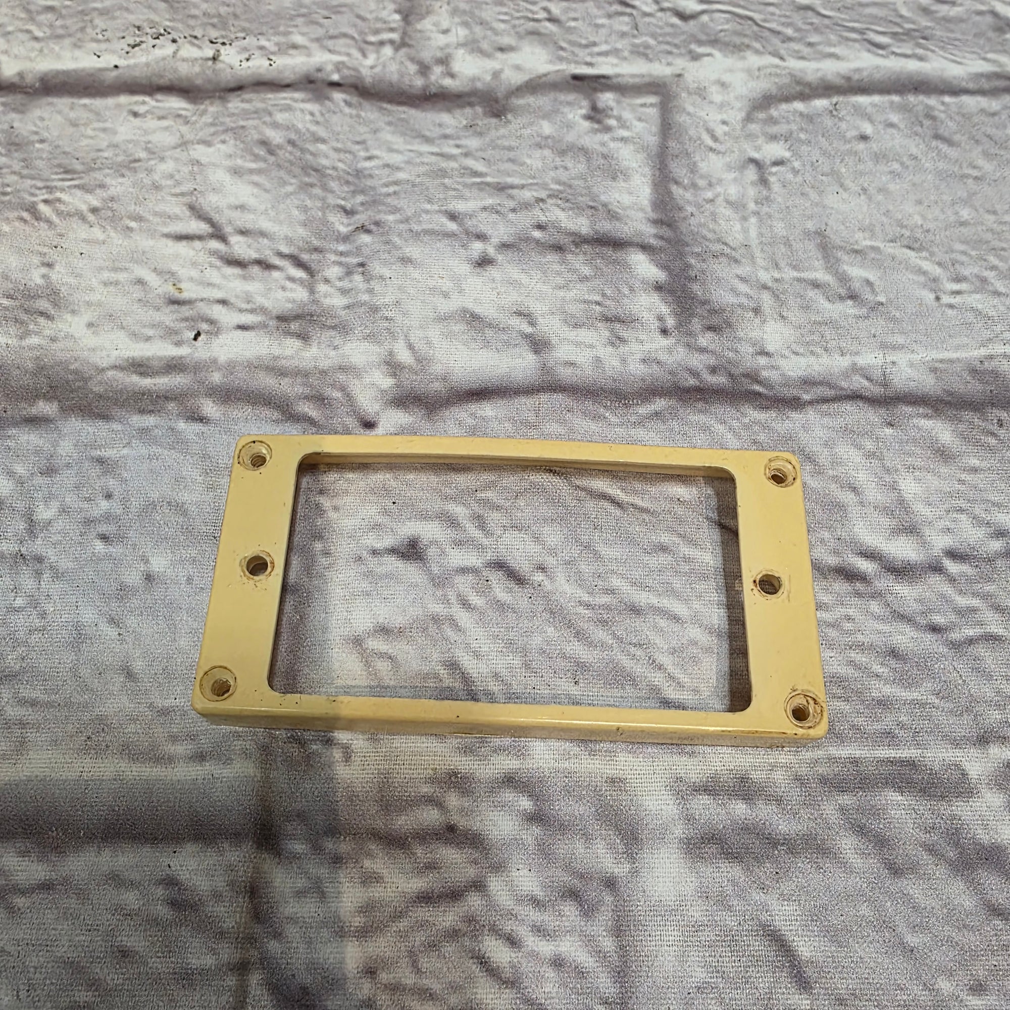 Unknown Black Humbucker Pickup Mounting Ring - Electric Guitar Part