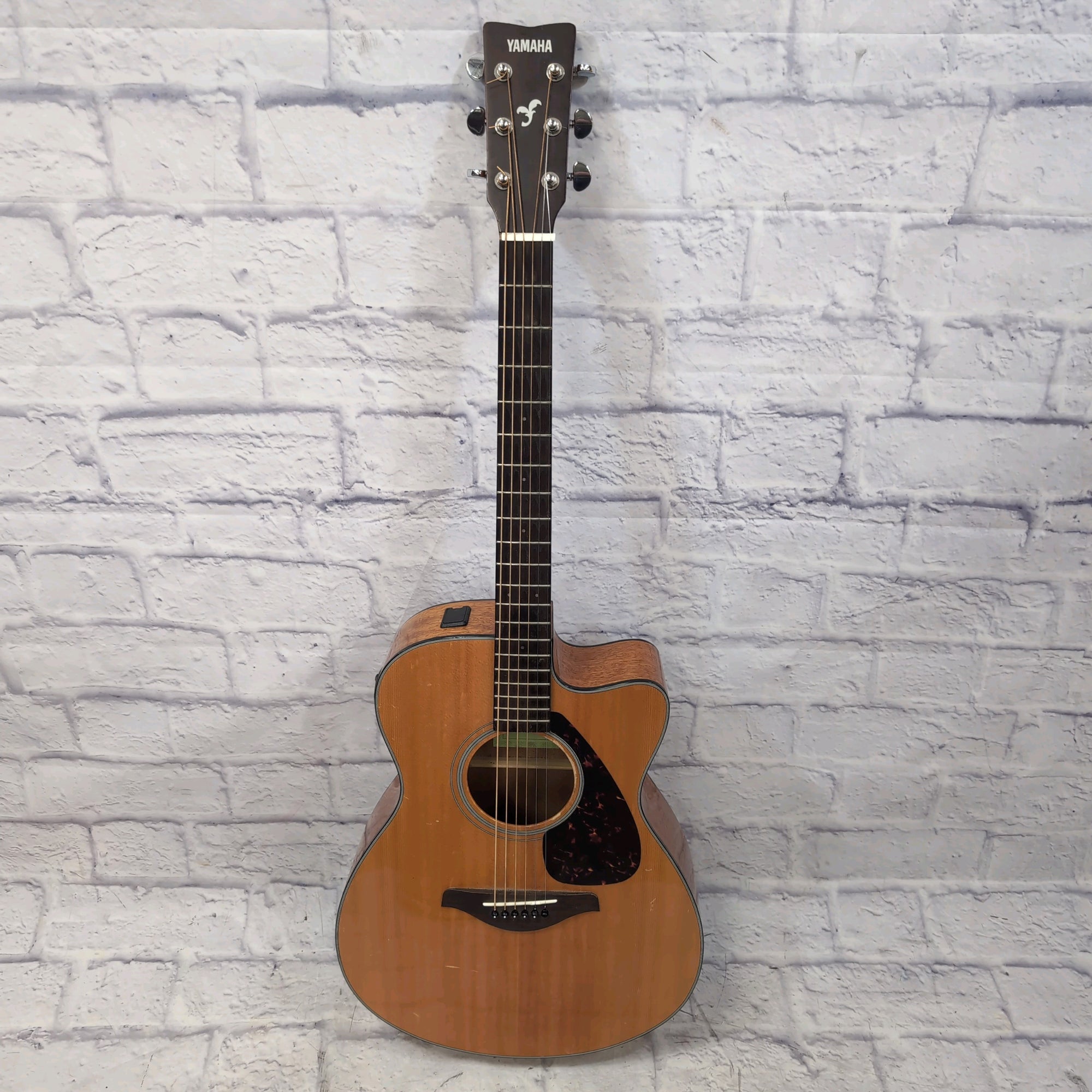 Yamaha FSX800C Acoustic Guitar