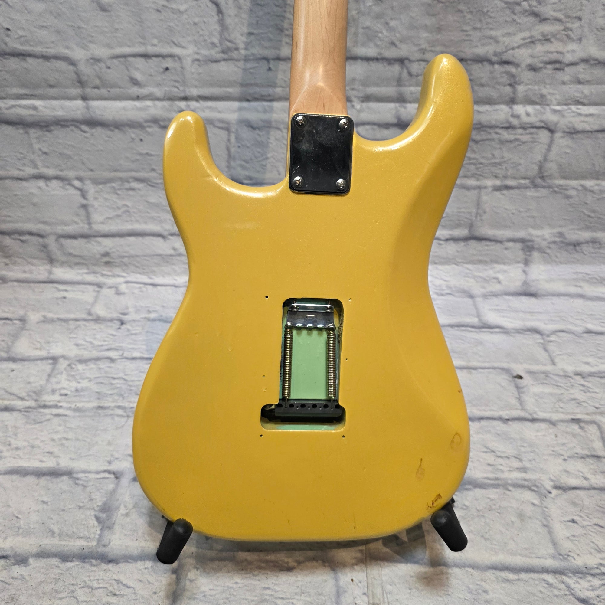 Fender/Squier Stratocaster Partscaster Husk - Gold Refinish