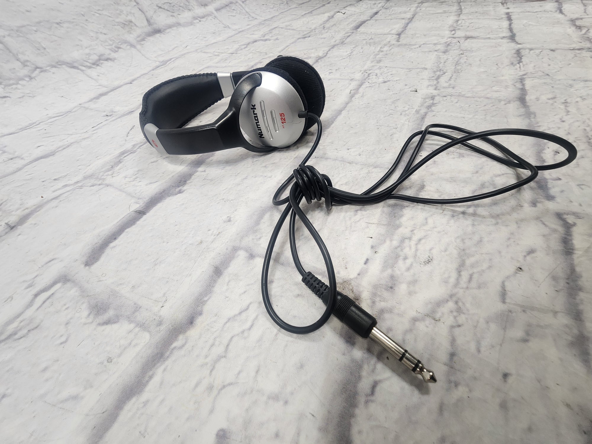 Numark HF-125 Headphones