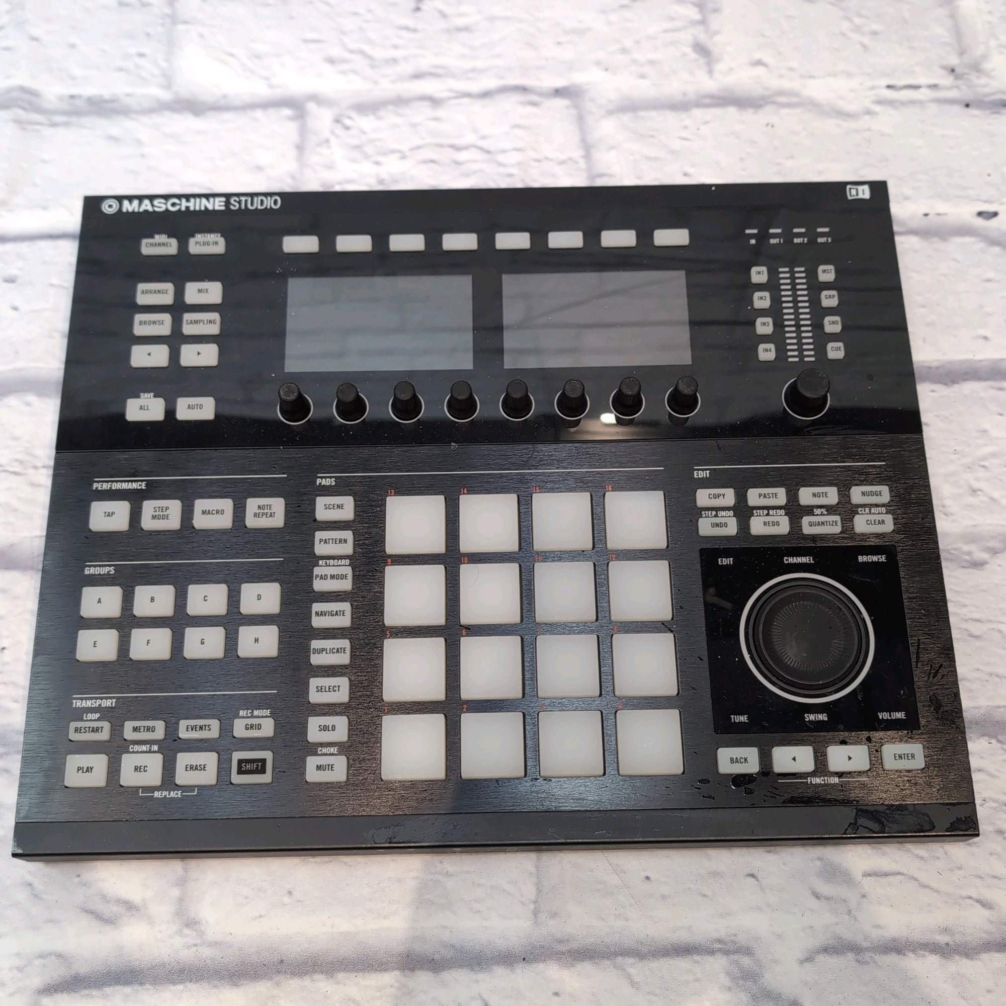 Native Instruments Maschine Studio Black Controller