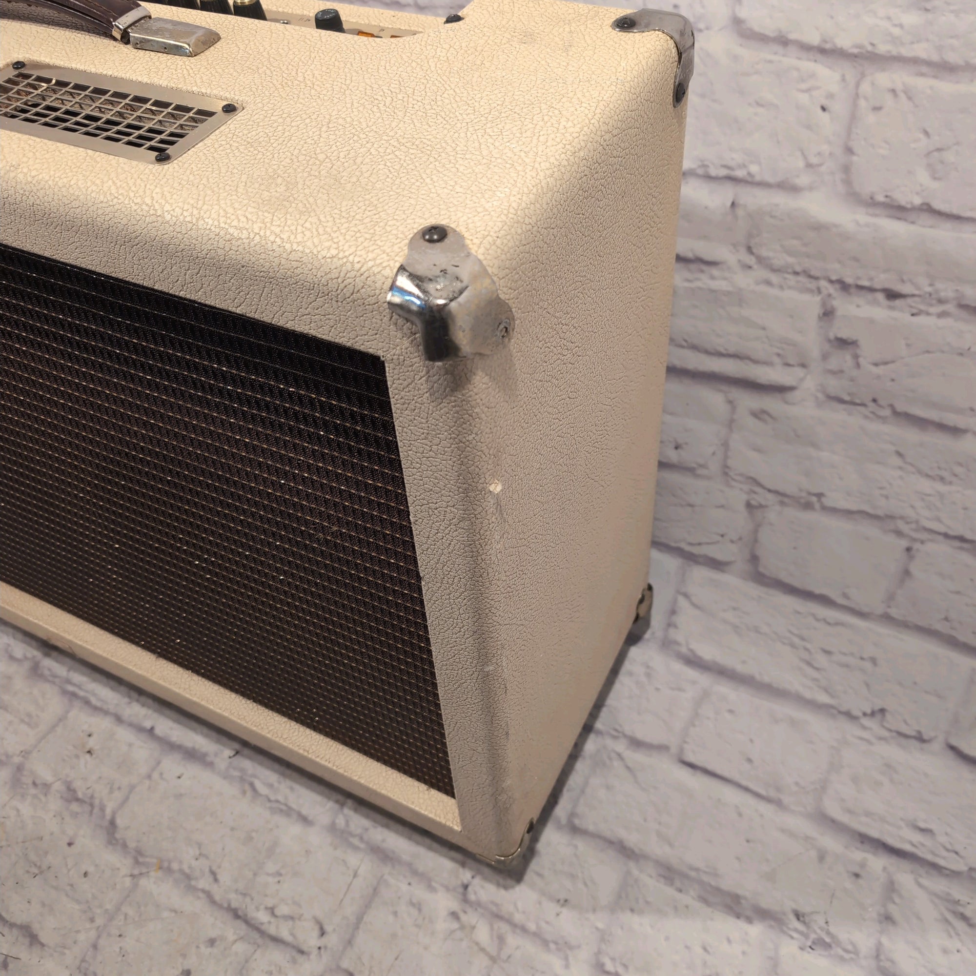 Crate Vintage Club 50 2x12 50-watt Tube Combo Amp