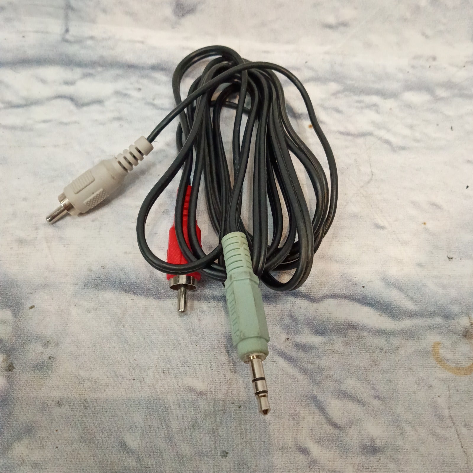 Edifier RCA to 1/8' TRS (5ft)