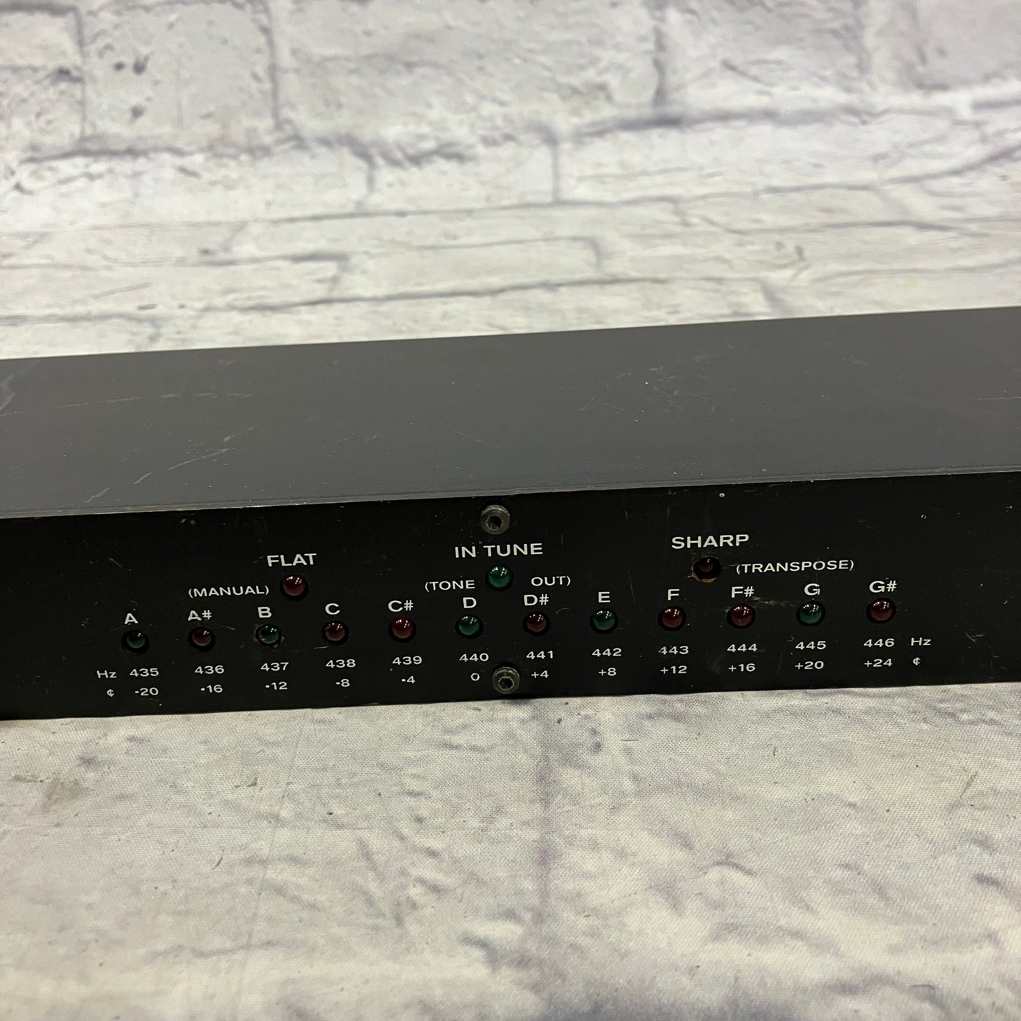 Sabine RT-1601 Rack Tuner