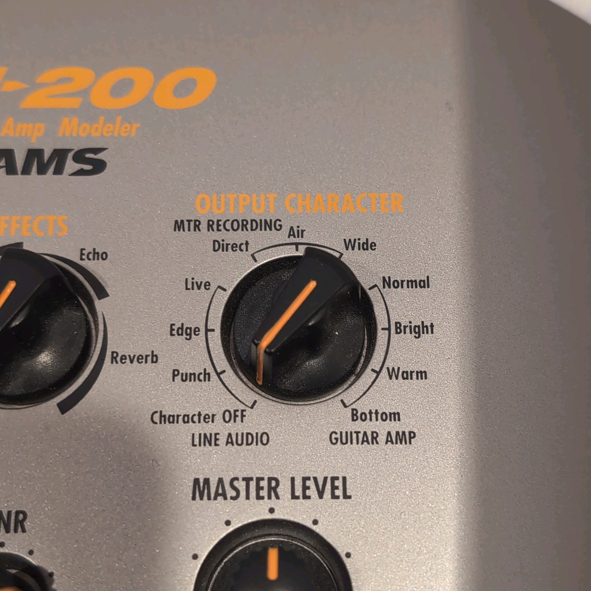 Zoom GM-200 Guitar Amp Modeler