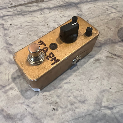 Unknown Gold Mini Tremolo Pedal