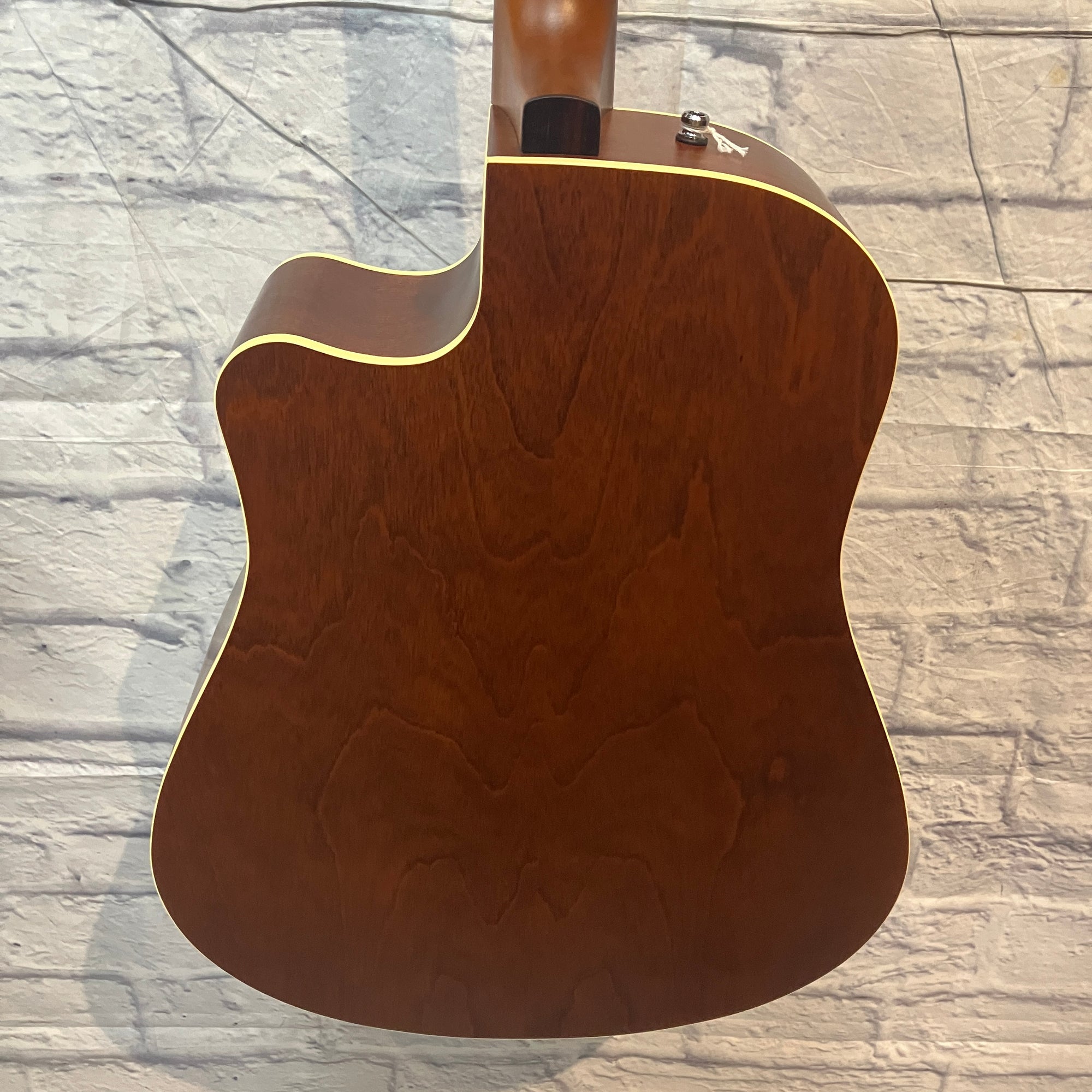 Seagull Coastline C6 Slim CW Spruce QI Acoustic Guitar w/ case