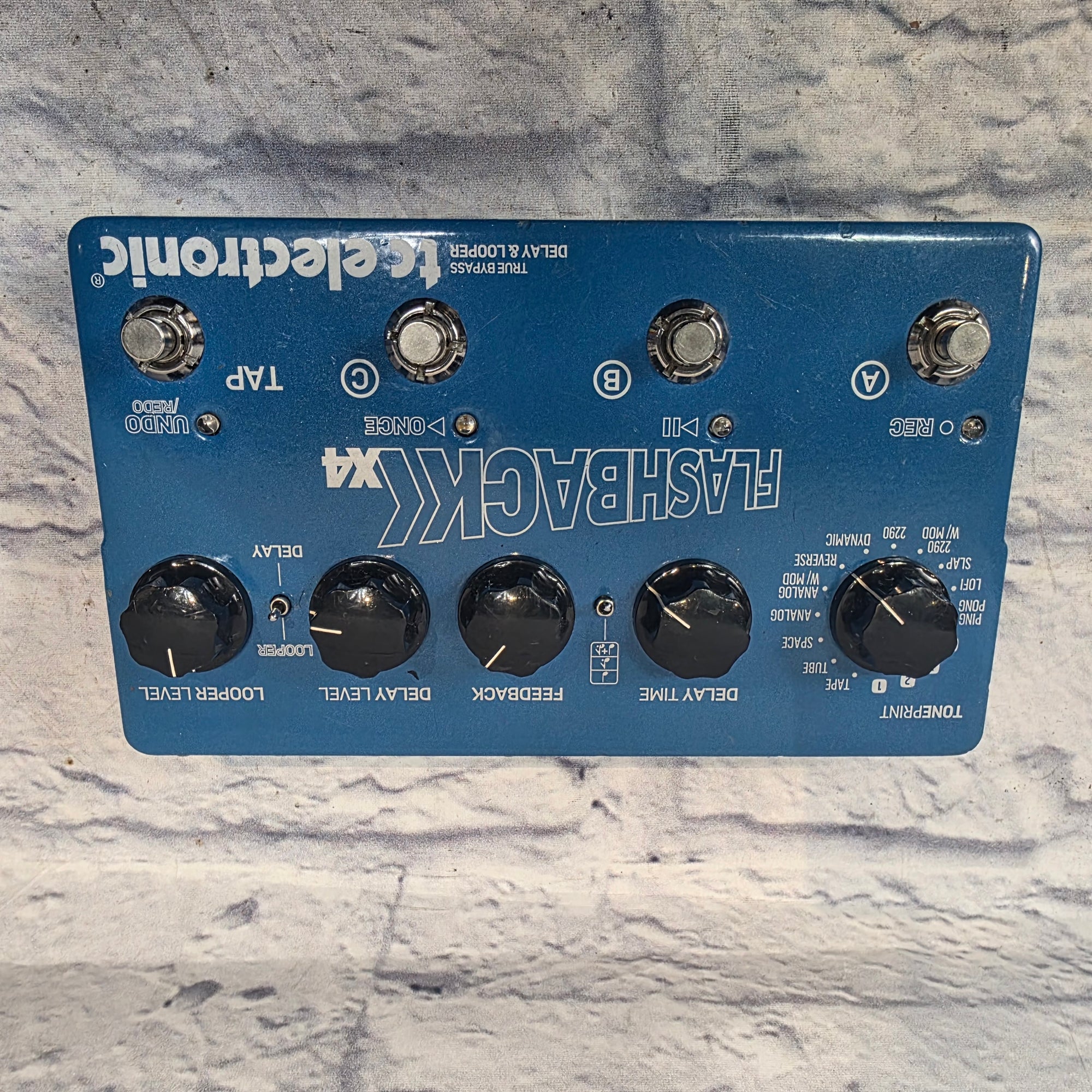 TC Electronic Flashback X4 Looper and Delay Pedal