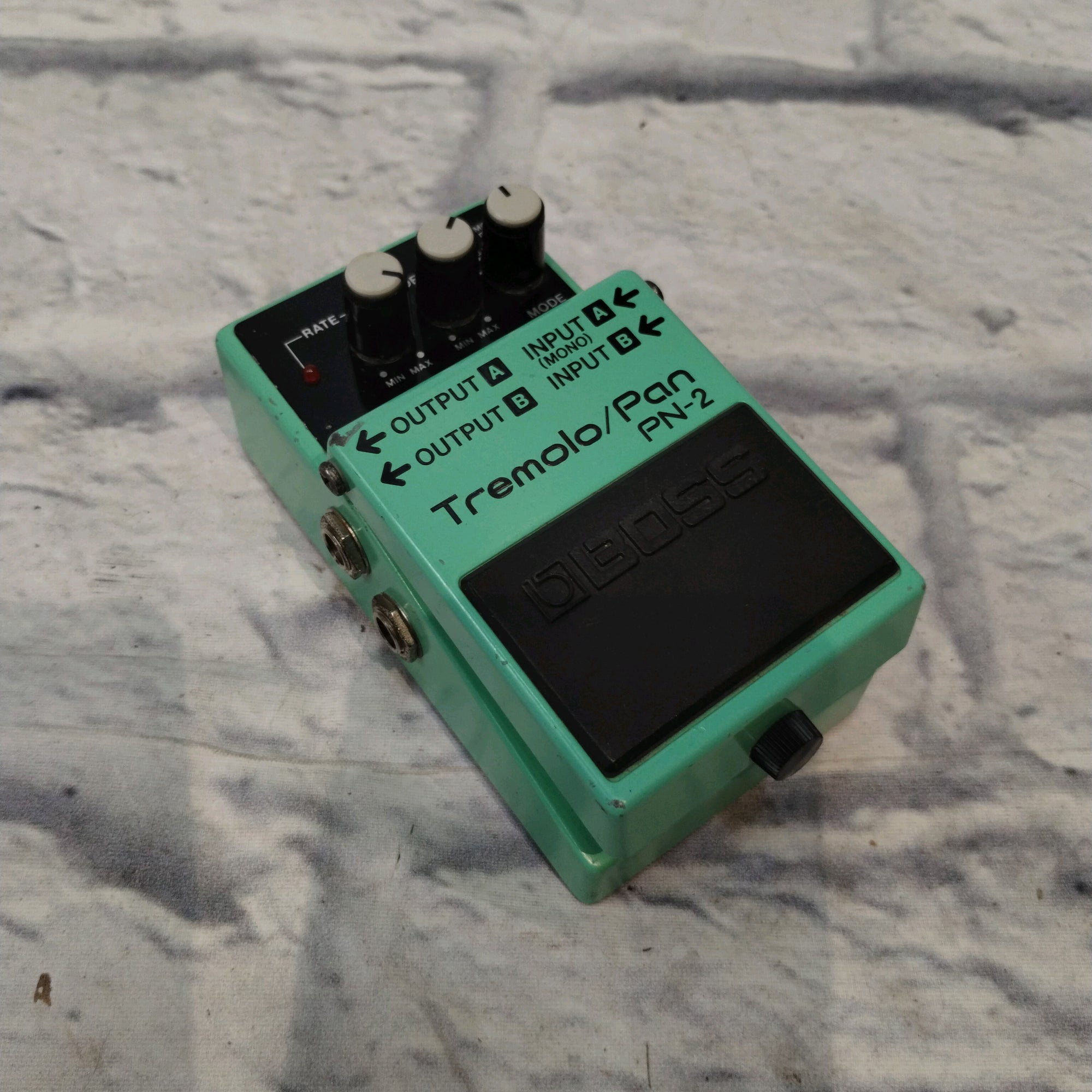 Boss PN-2 Tremolo/Pan Pedal