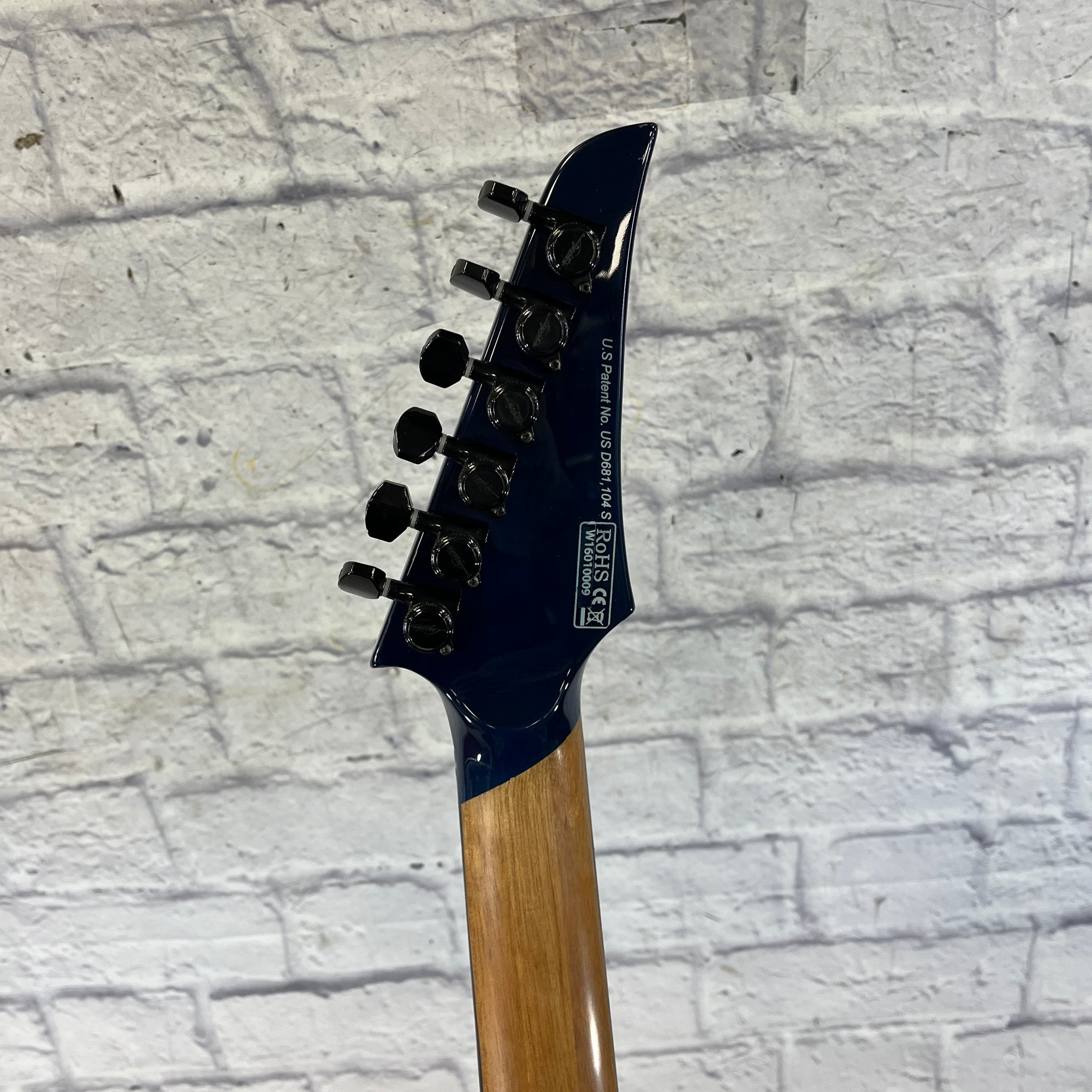 Legator Ninja 300 Pro Duncans Neck Through Multiscale with Case