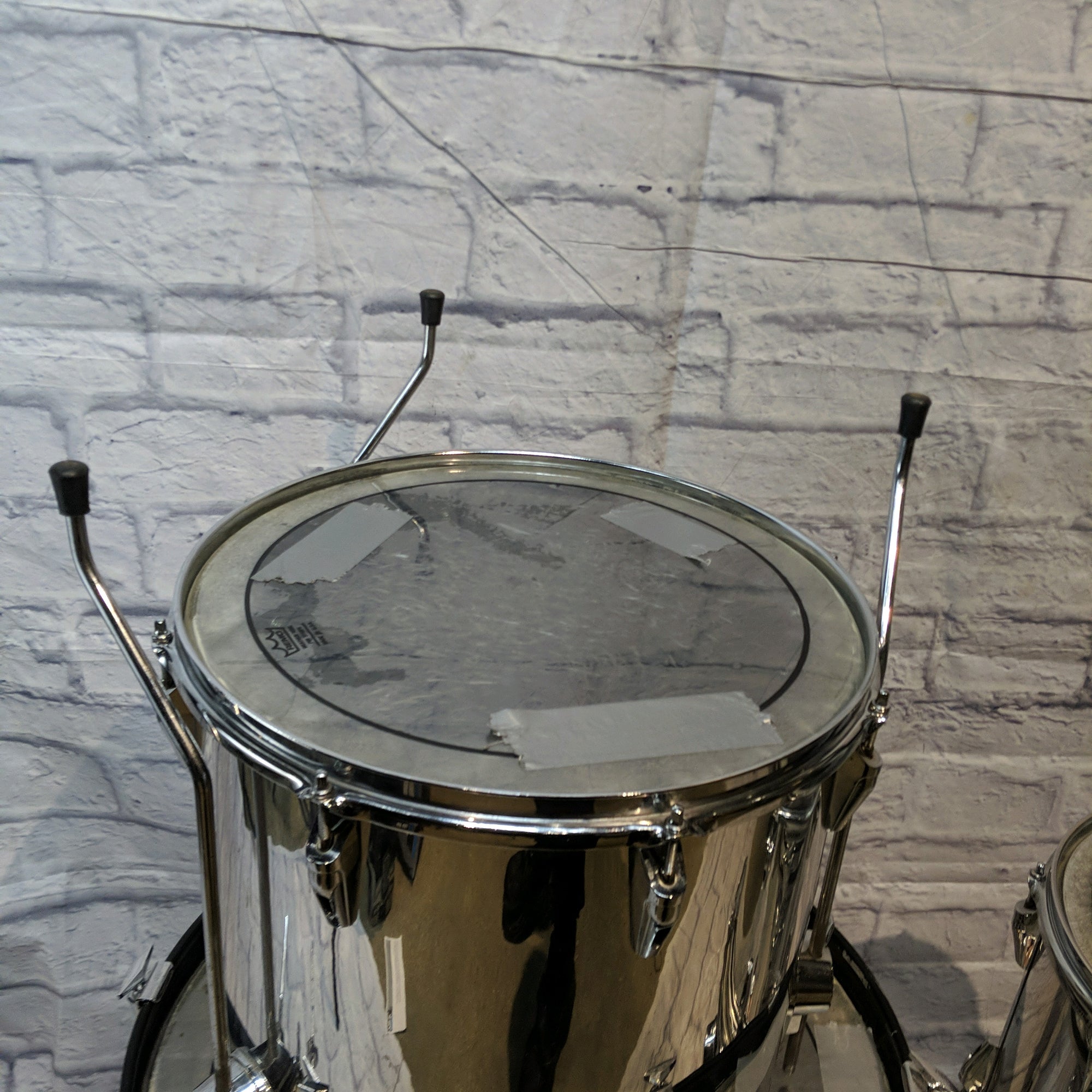 Remo Quadura 4 Piece Drum Set - Chrome Drum Kit