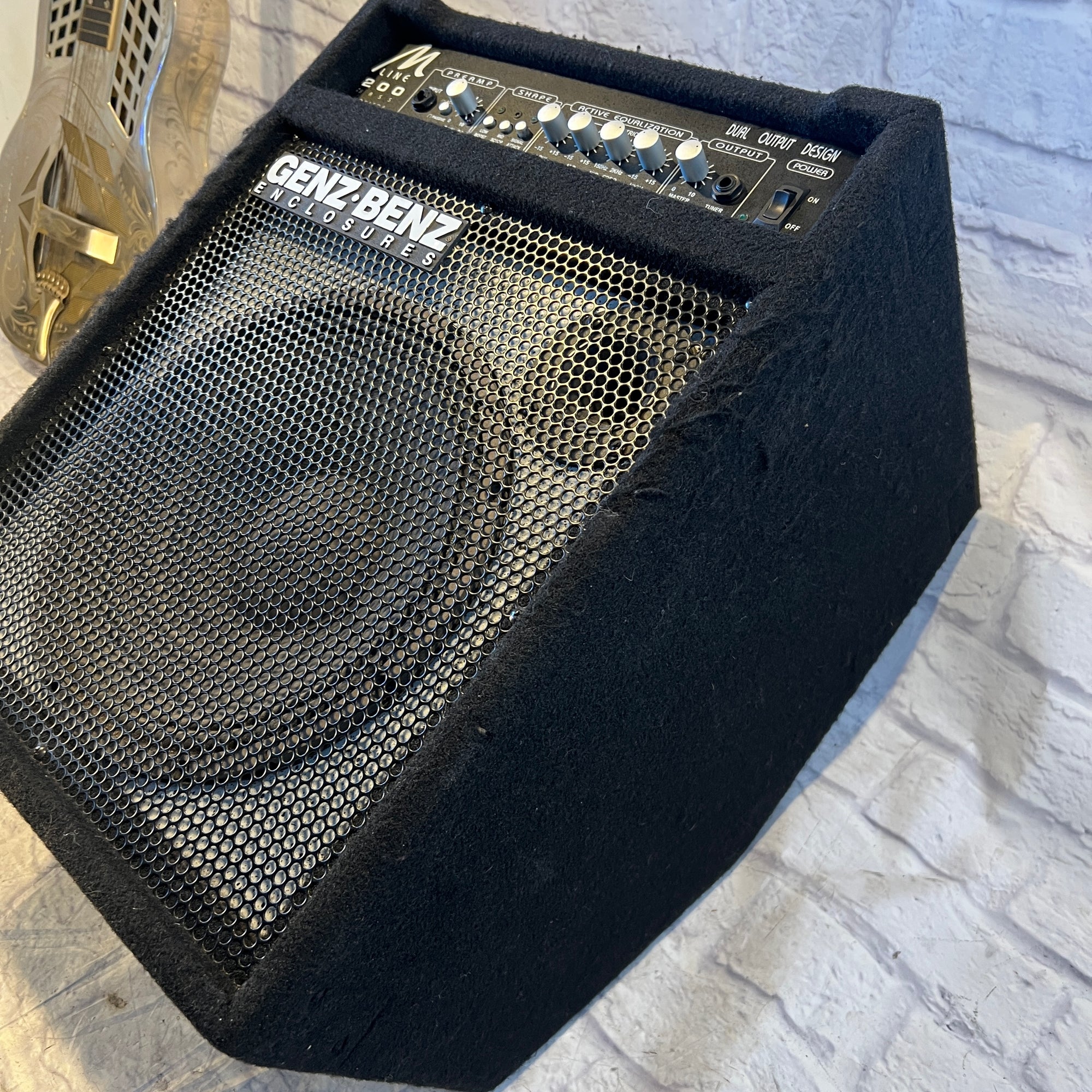 Genz Benz M-Line 200 1x15 Bass Combo Amp
