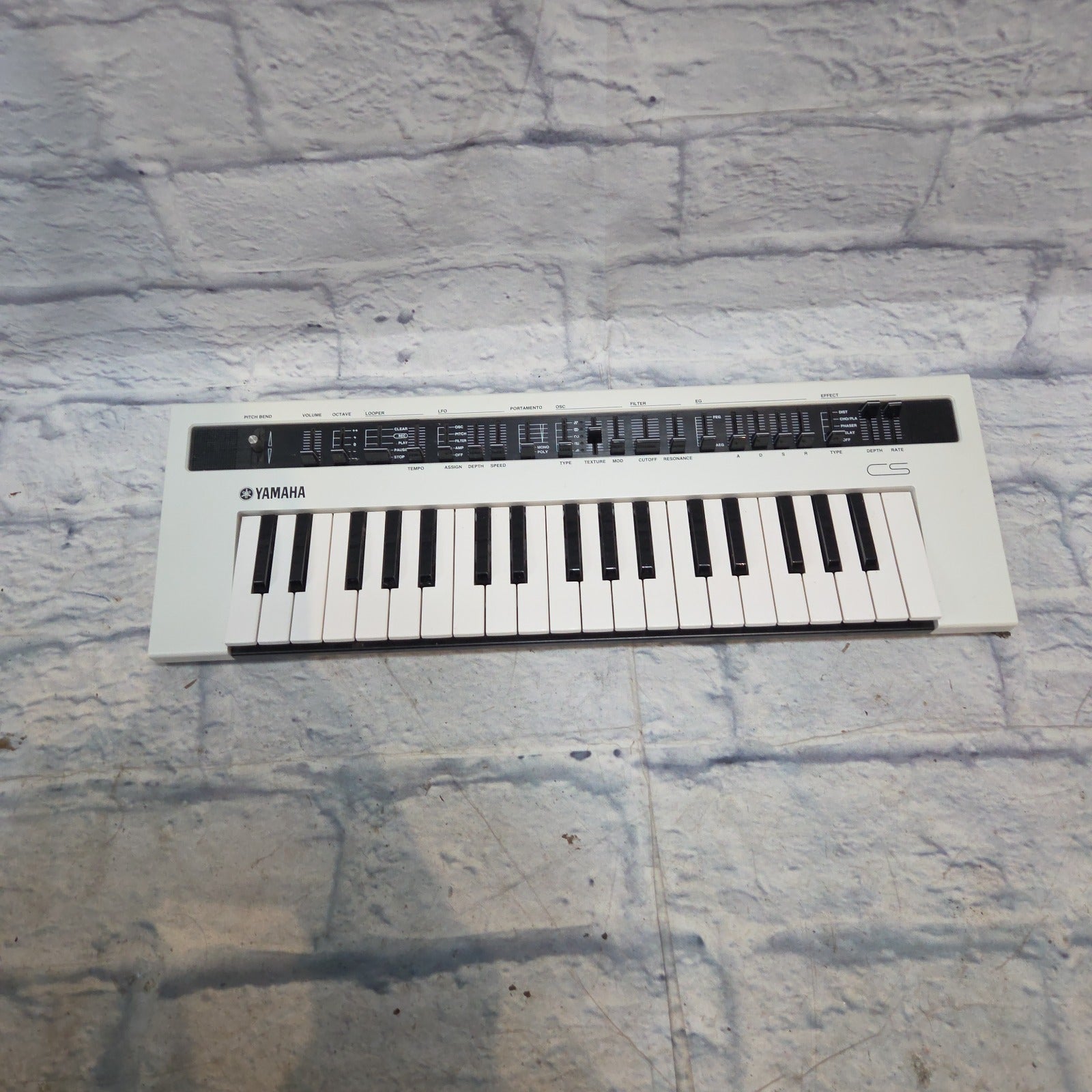 Yamaha Reface CS Digital Synth