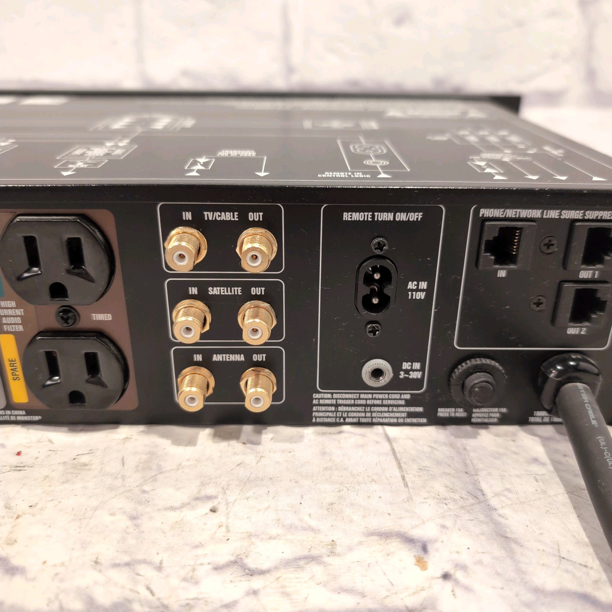 Monster Power HTS2600 MKII Power Conditioner