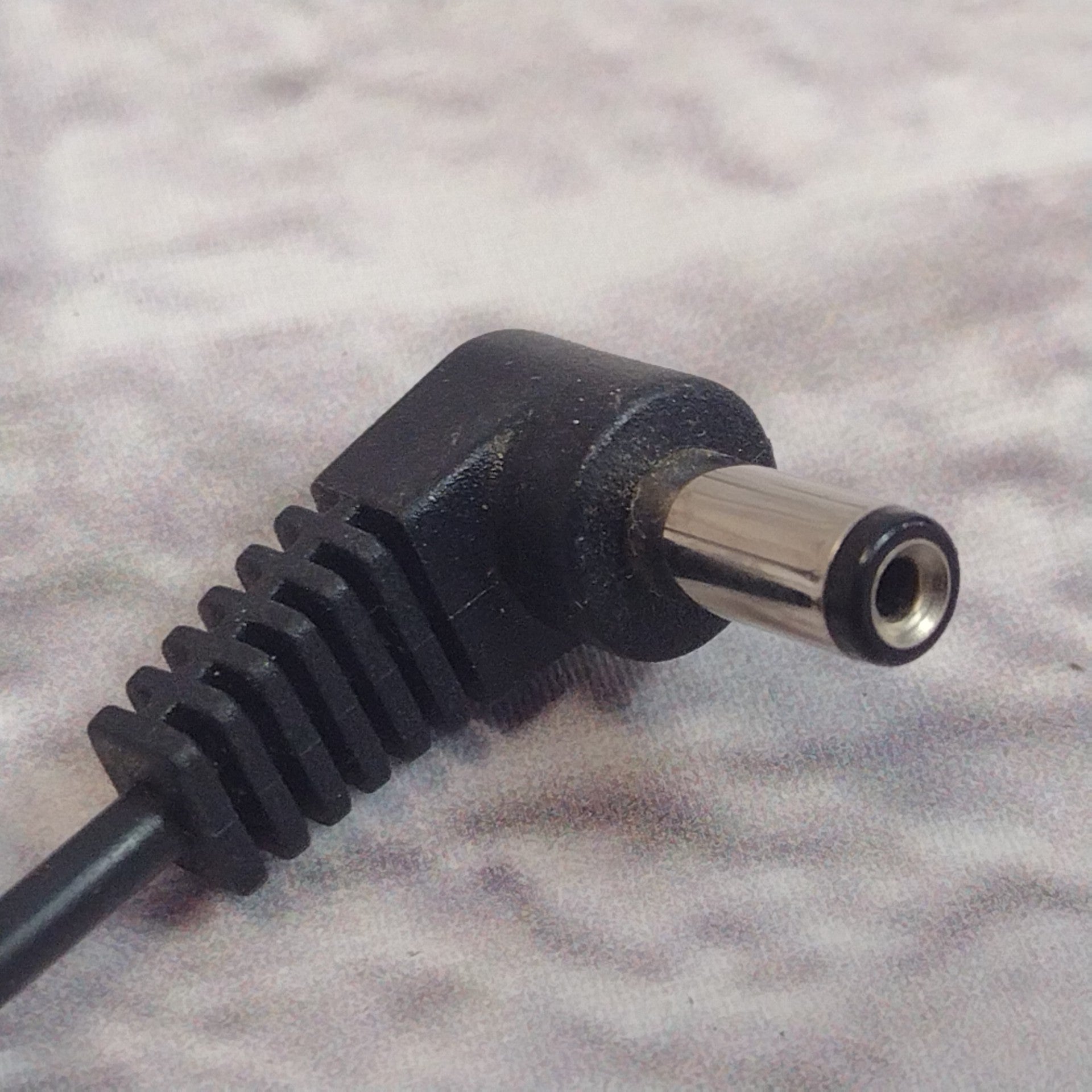 Unknown Lot of 12 Pedal Power Supply Cables