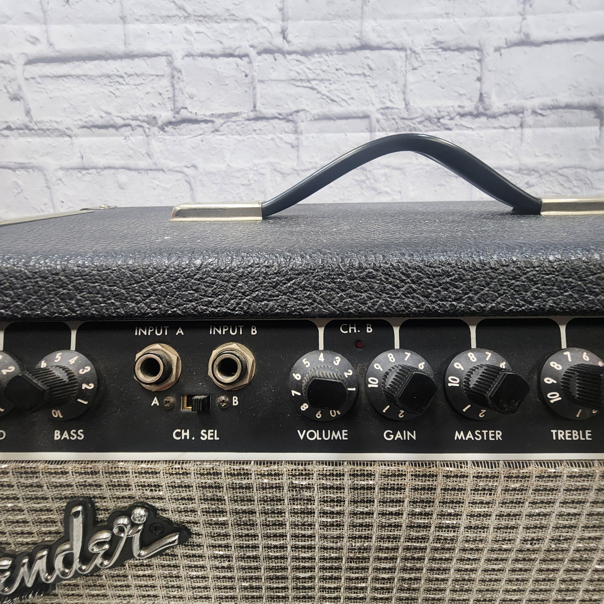 Fender Stage Lead 2 2-Channel 100 watt Solid State
