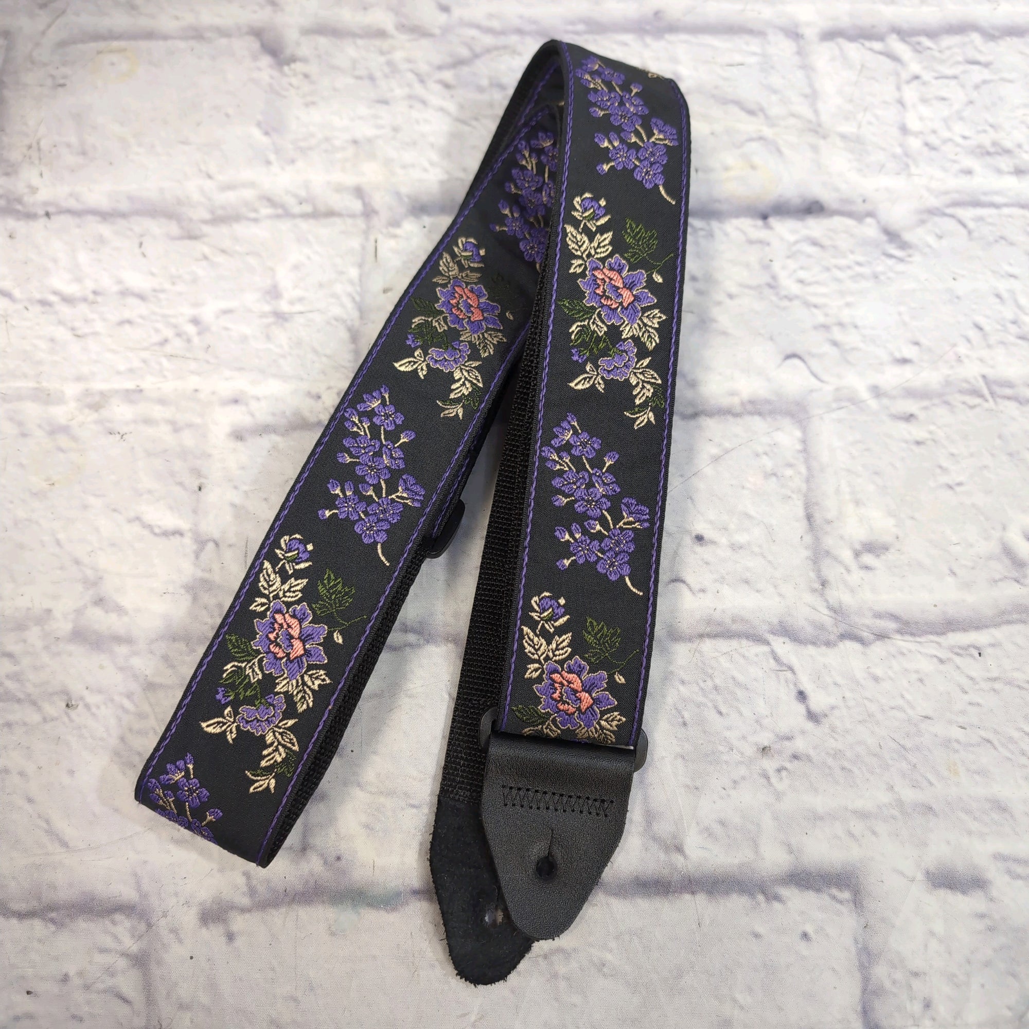 Ernie Ball Classic Jacquard Guitar/Bass Strap - Lavender Blossom