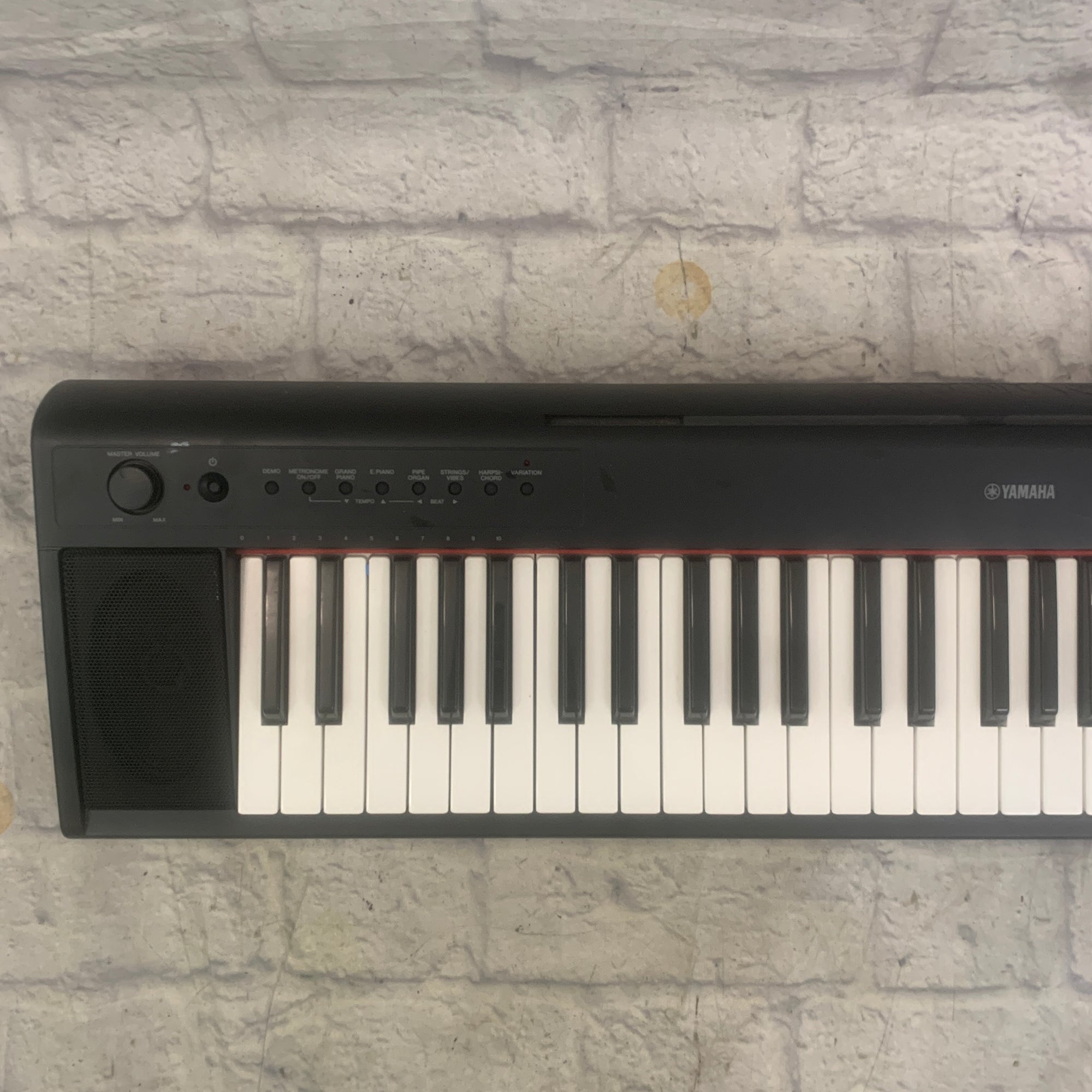 Tsunami Towne　YAMAHA piaggero NP11 NP-11 - Features - Piaggero - Keyboard Instruments - Musical