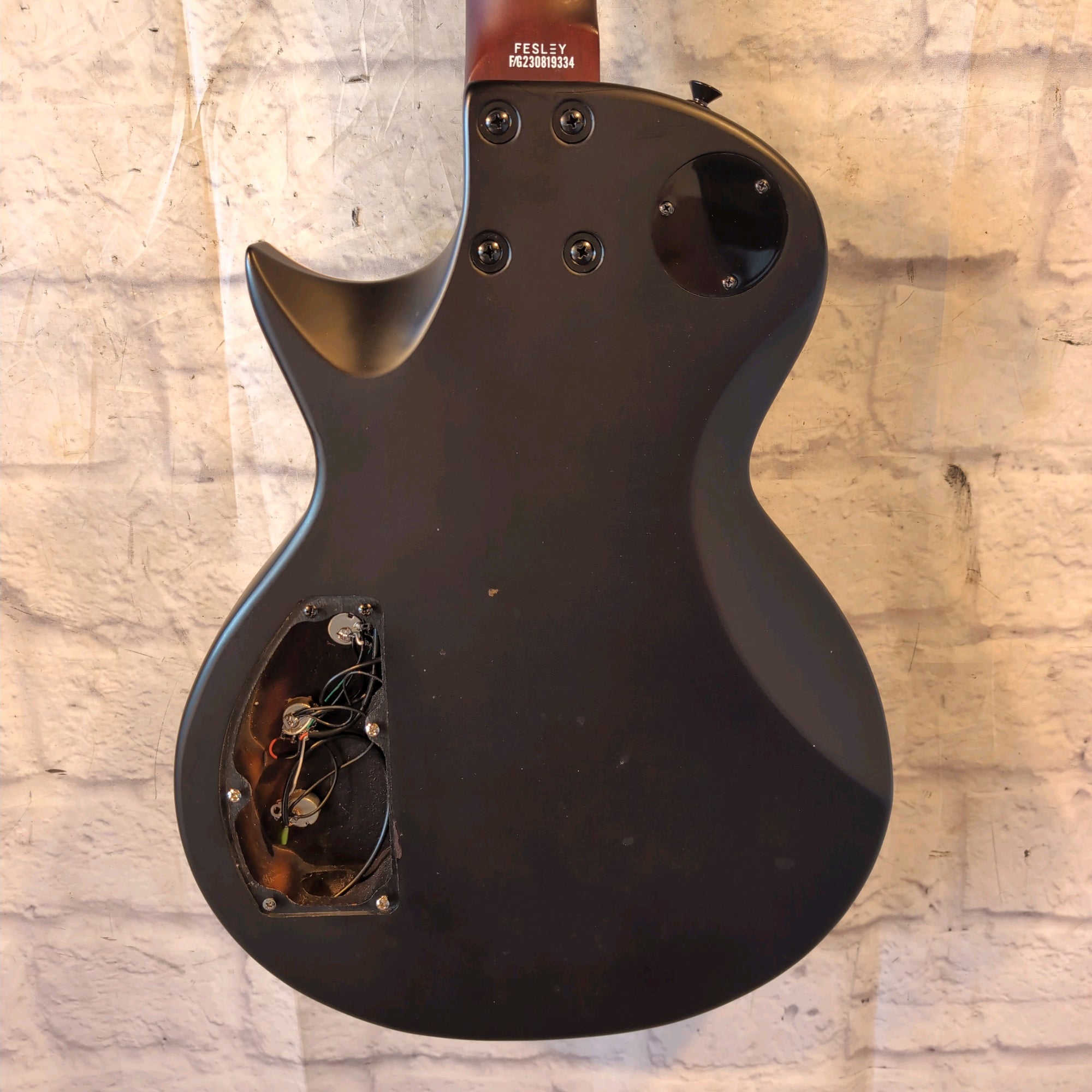 fesley FLP350 Missing Control Cover Electric Guitar