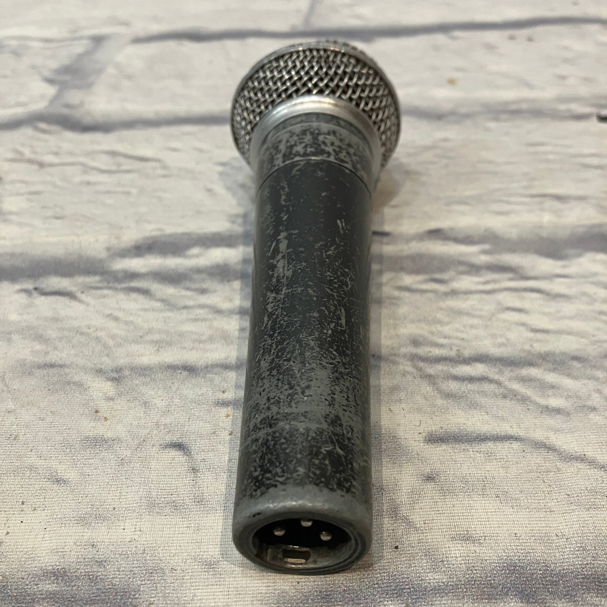 Shure SM58 Dynamic Microphone