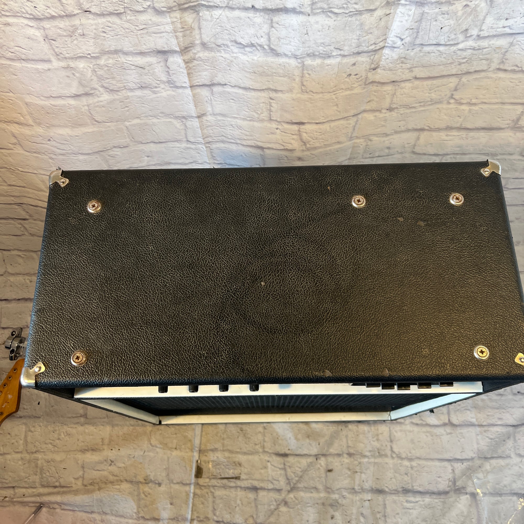 Acoustic Model 126 1x15 Bass Combo Amp Serviced