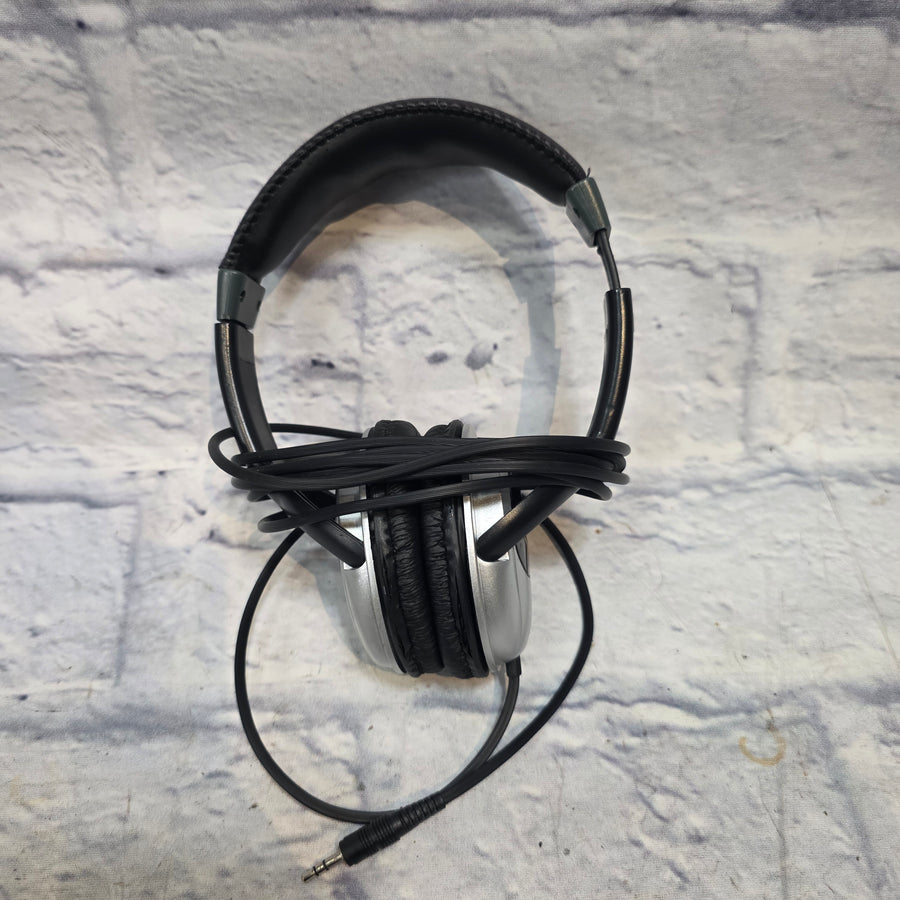gear4music  With 10 Foot Cable Studio Headphones (not functioning: AS IS)
