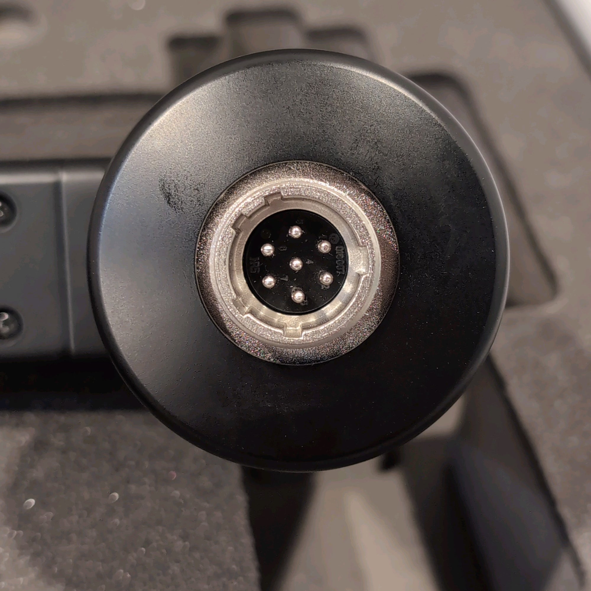 Sony C-800G Large-Diaphragm Tube Condenser Microphone