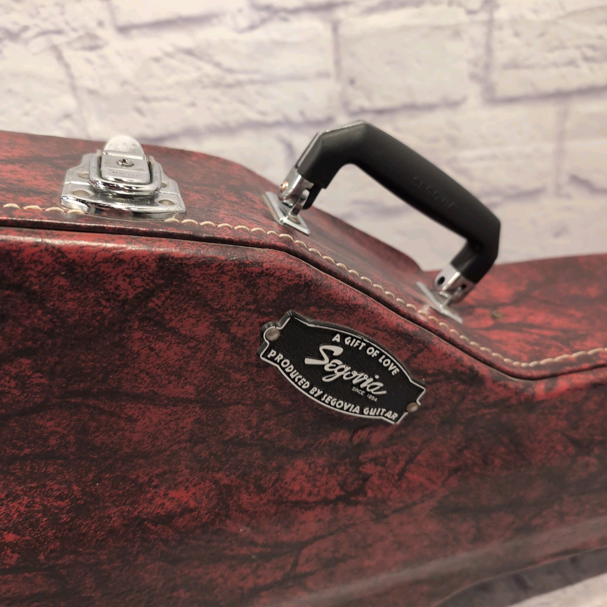 Segovia Classical Acoustic Guitar Hard Case