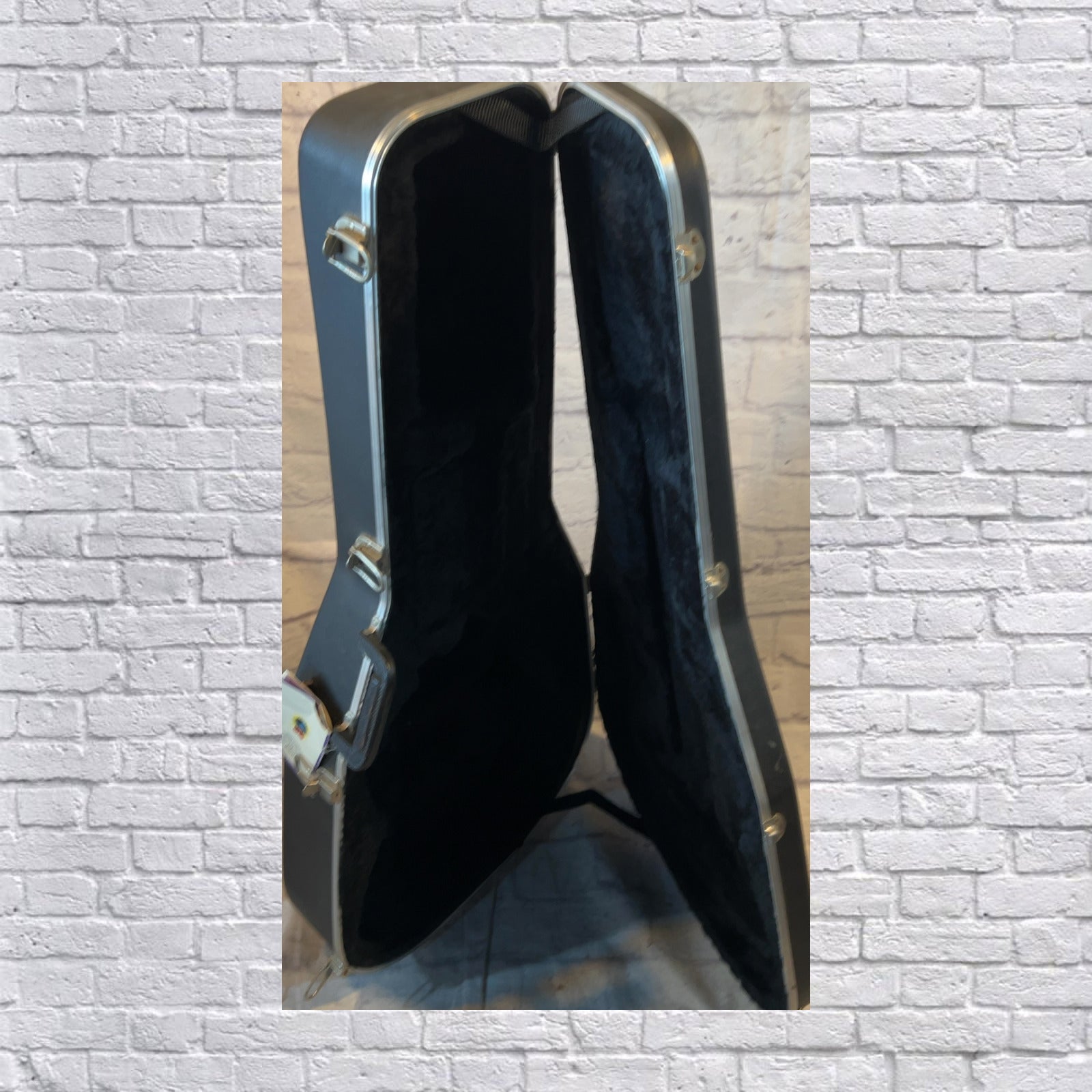 SKB 30  Acoustic Guitar Hard Case