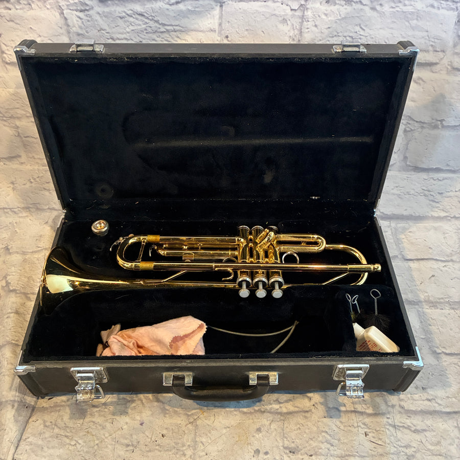 Yamaha YTR-2335 Made in Japan Trumpet