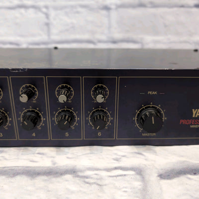 Yamaha Professional Series Mixer Model m206