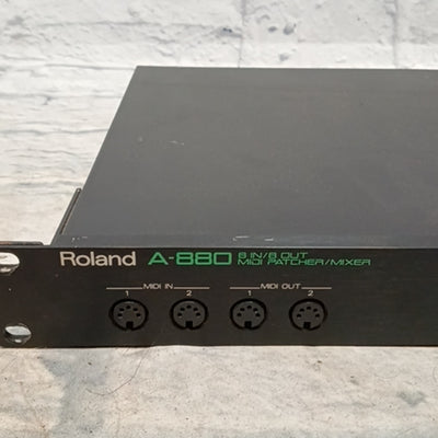 Roland A-880 MIDI Patcher / Mixer 8 In 8 Out  Rack Unit