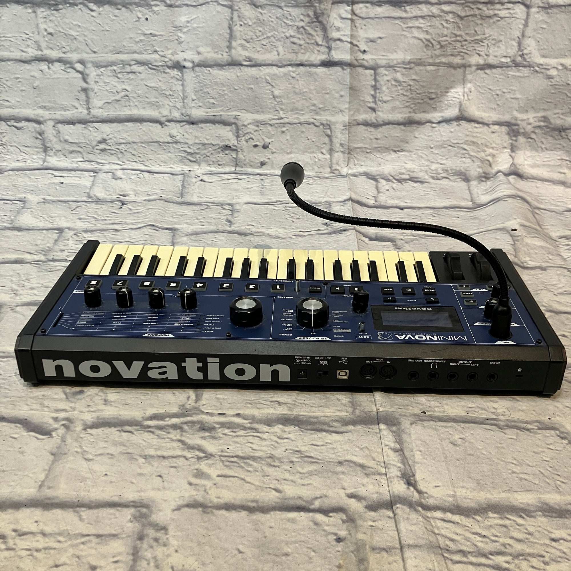 Novation Mini Nova Synthesizer