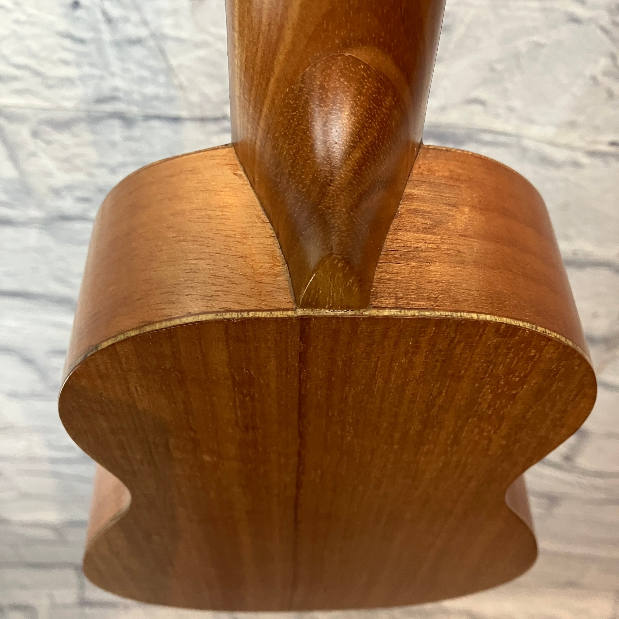 Kanile'a MS-4 Islander Soprano Ukulele w/ bag