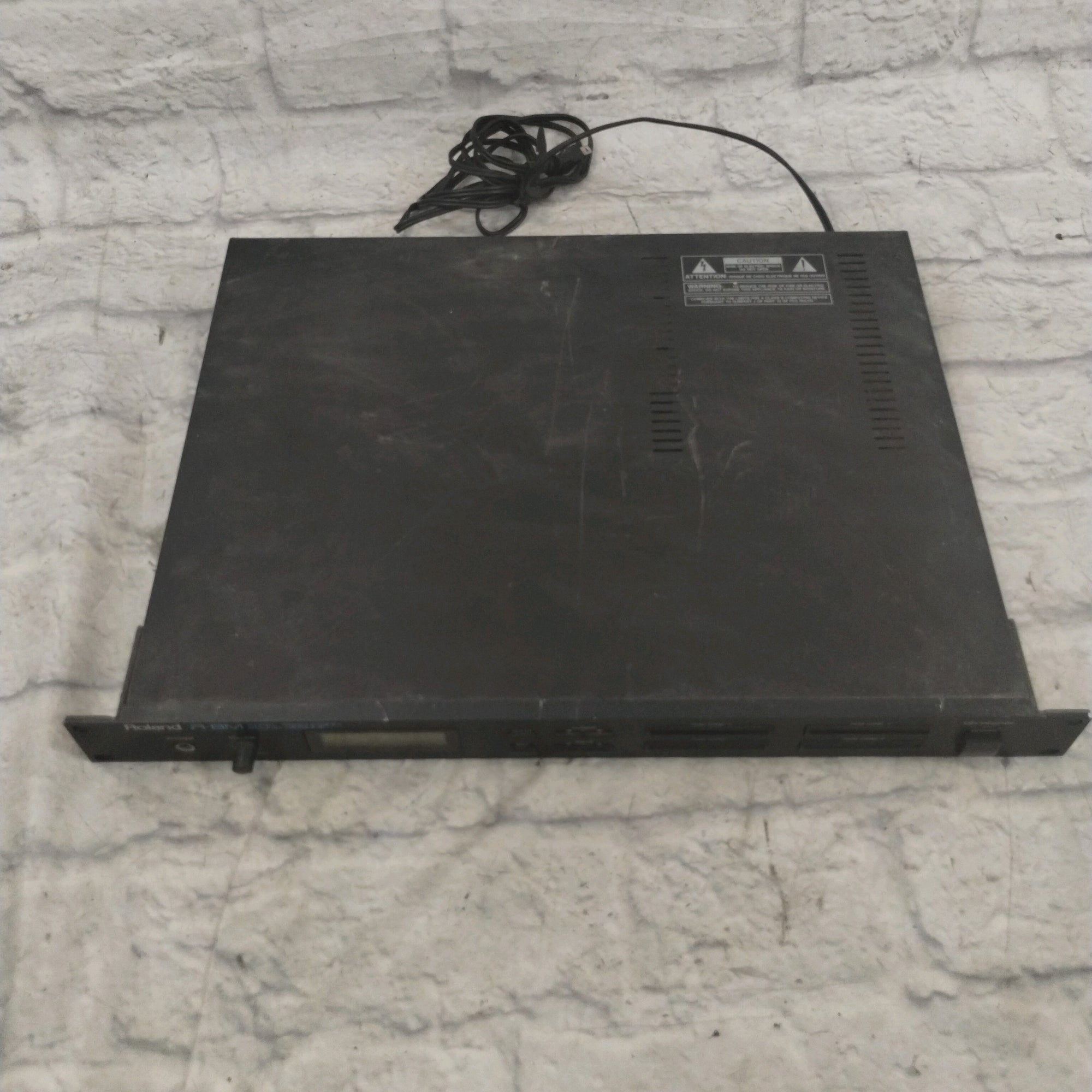 Roland R-8M Sound Module Drum Machine