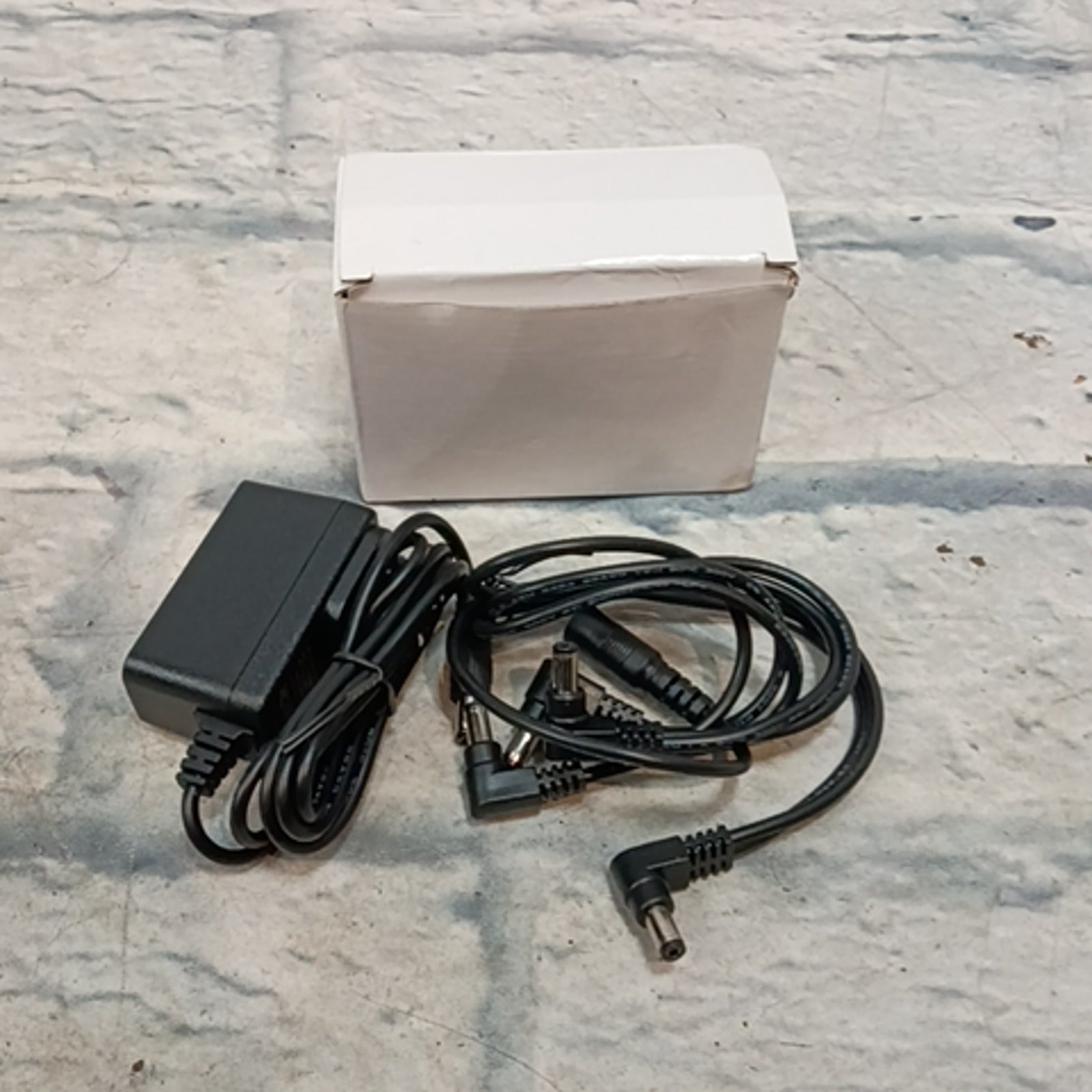 Joyo 9V Pedal Power Supply w/ Daisy Chain