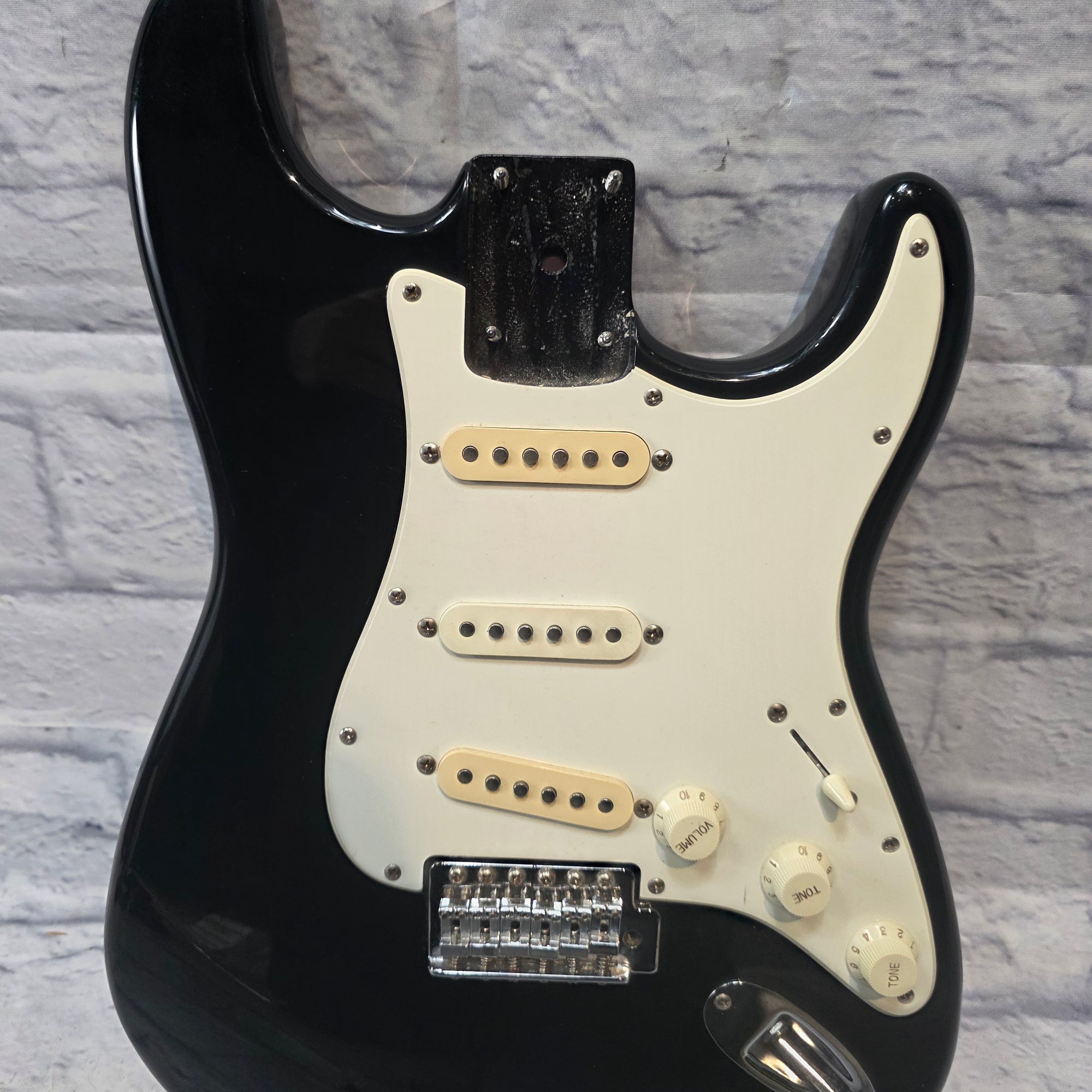 Squier Affinity Stratocaster Loaded Body  - Black