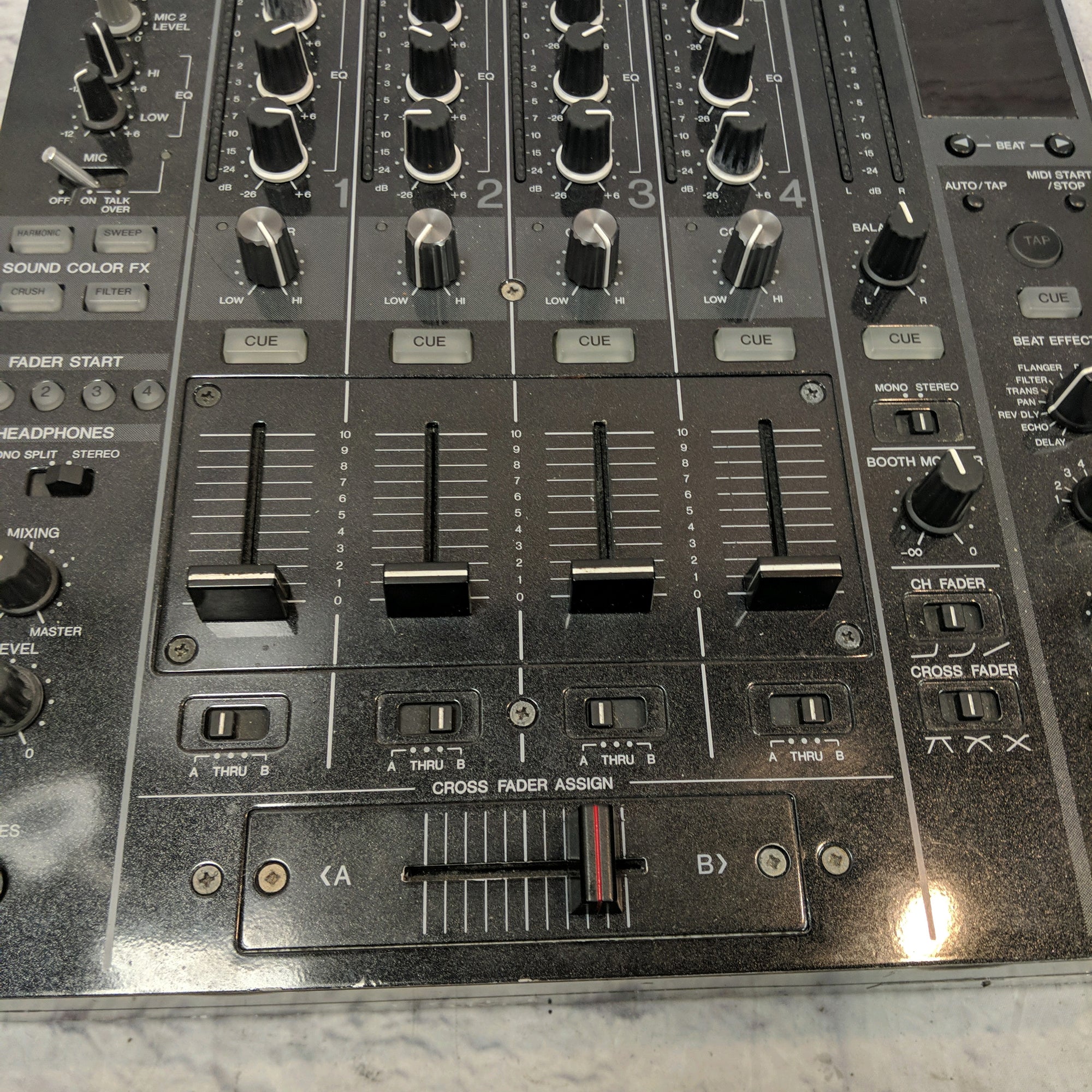 Pioneer DJM-800 DJ Mixer - Evolution Music
