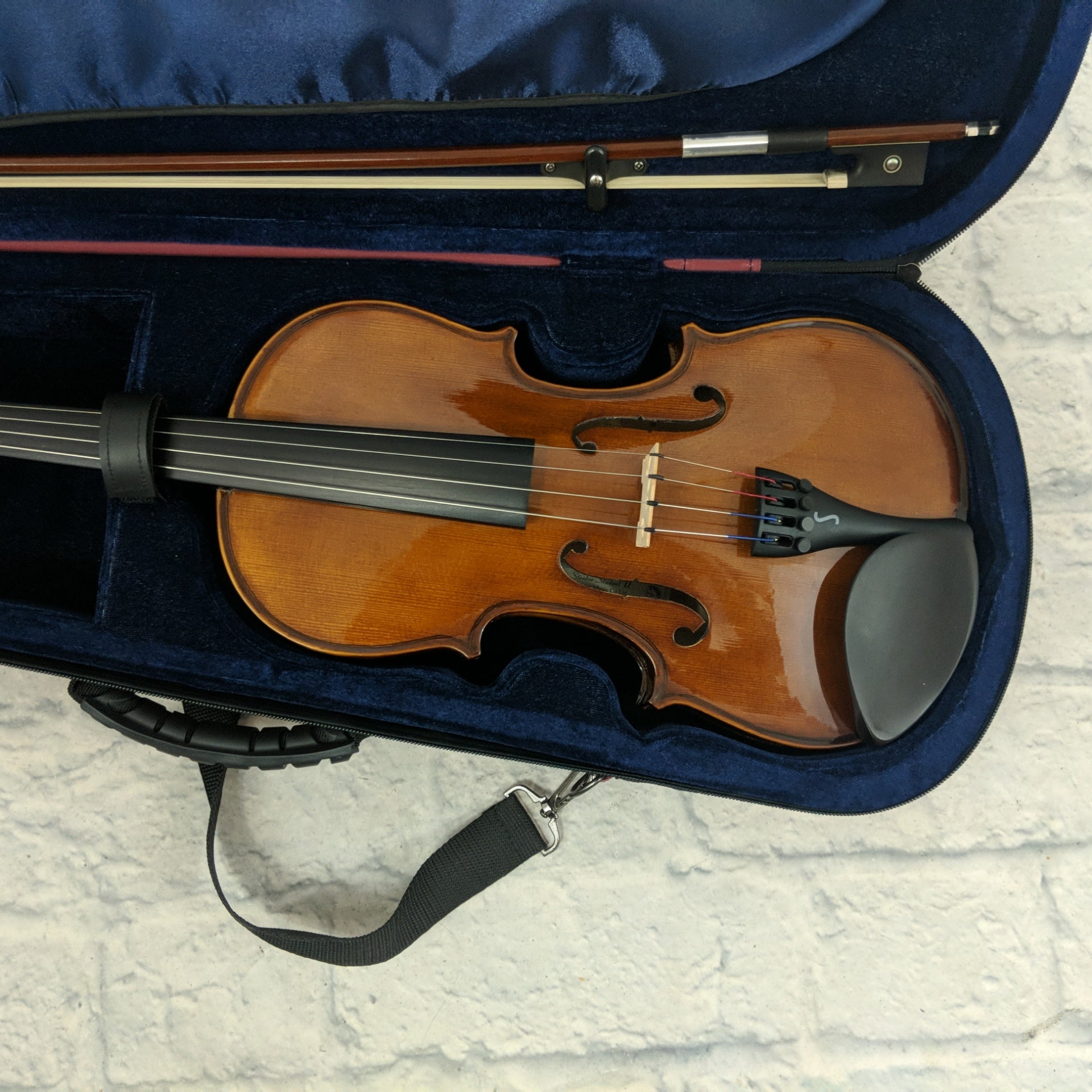 Stentor 1500 Student II 4/4 Violin with Case and Bow - Evolution Music