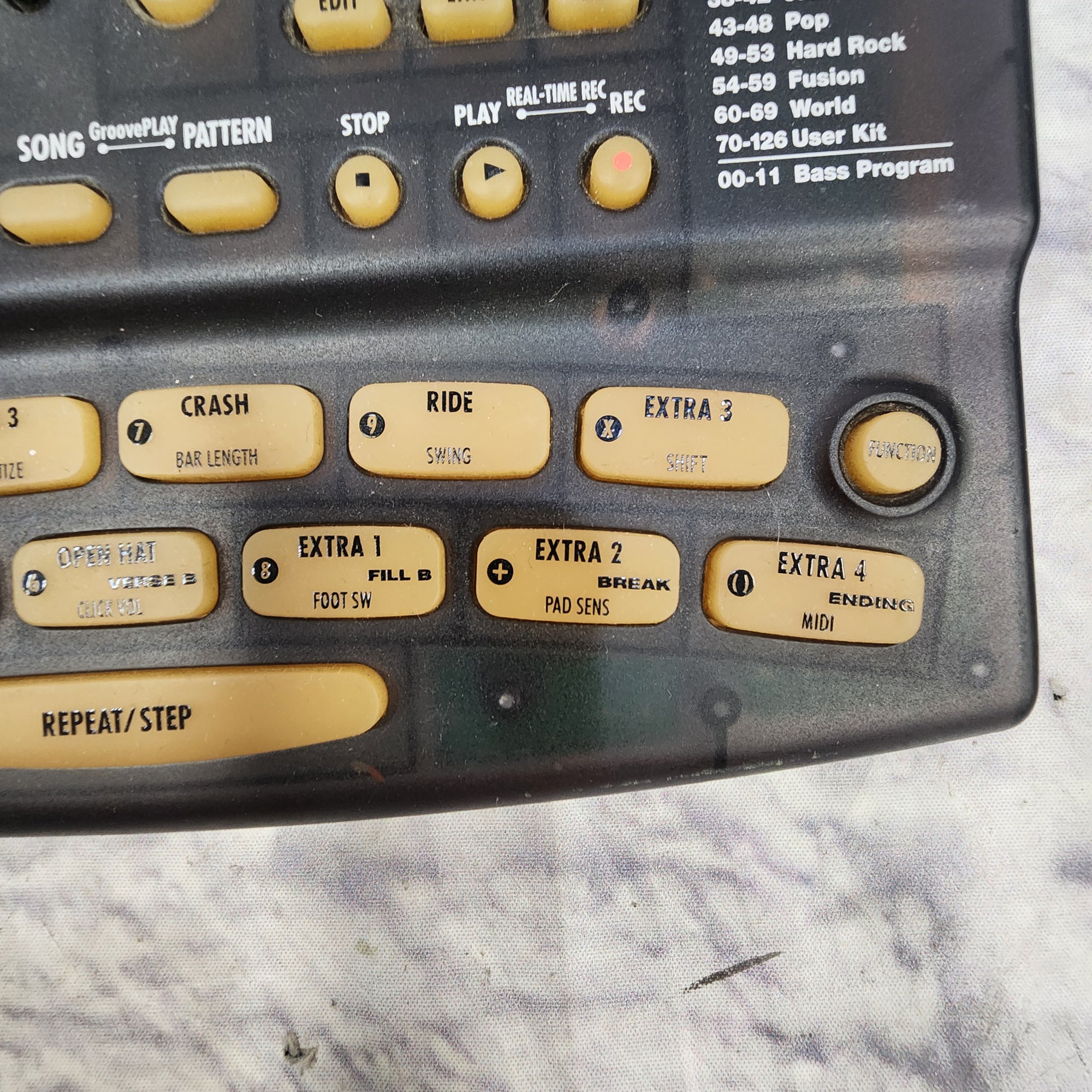 Zoom RT-223 Rhythm Track Drum Machine with Power Supply