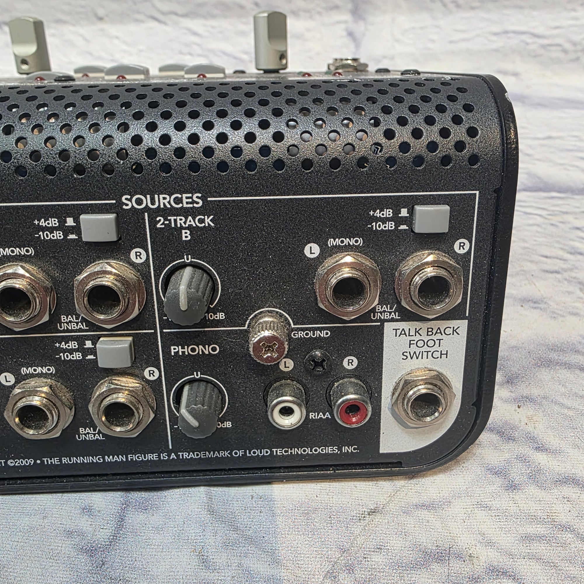 Mackie Big Knob Studio Command