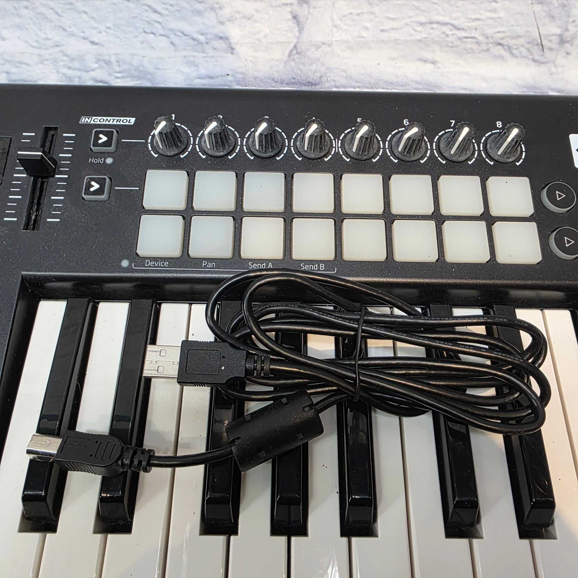 Novation Launchkey 25 Controller