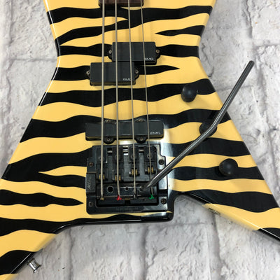 Vintage 1980s Guild SB608 Flying Star Bass