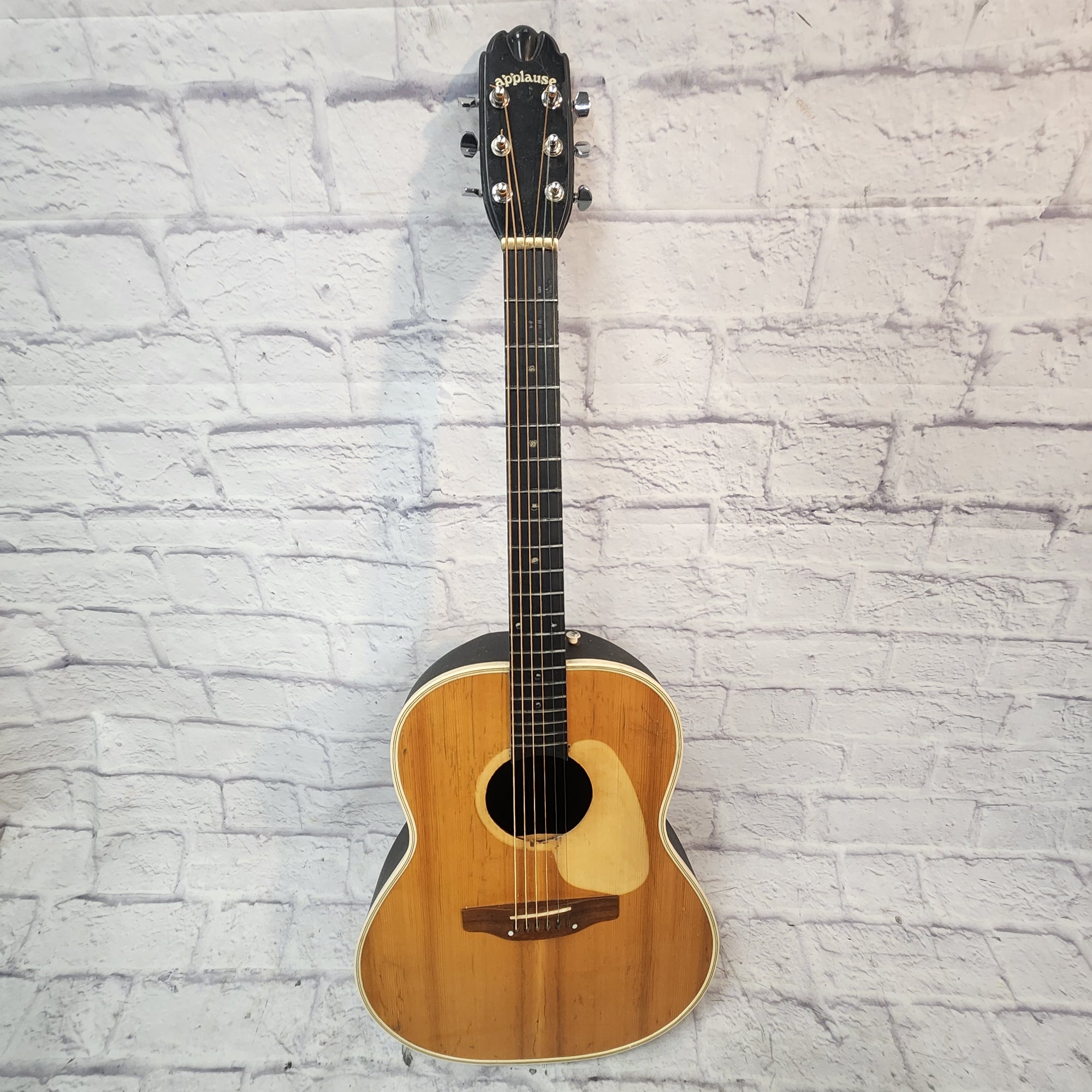 Applause Unknown Acoustic