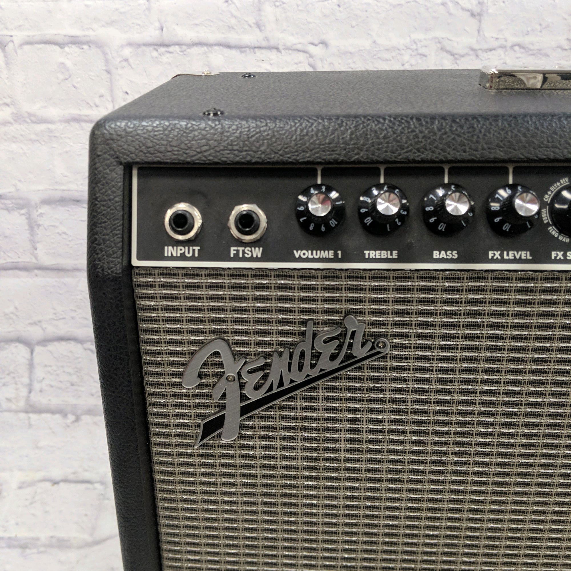 Fender Champion 100 Guitar Combo Amp Guitar