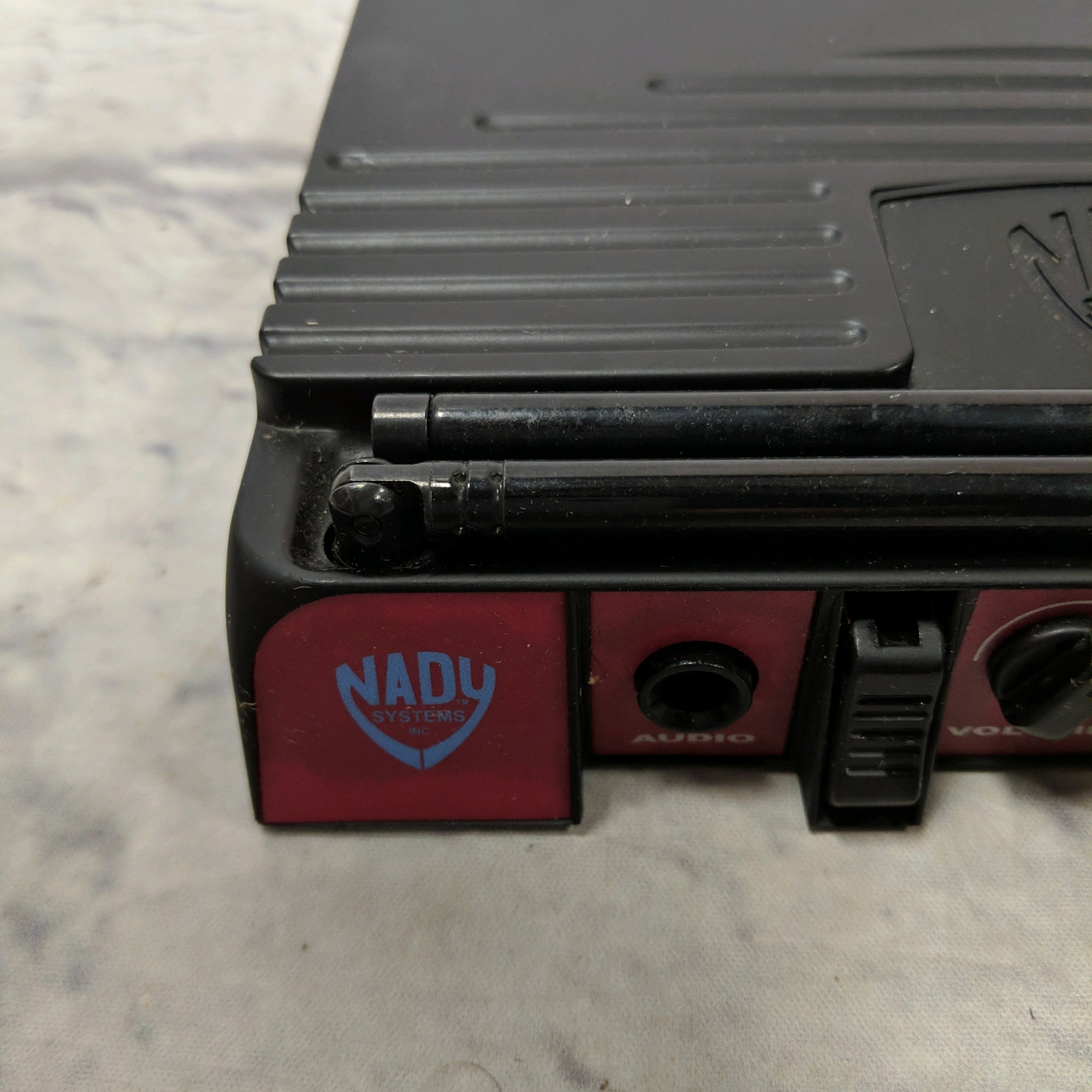 Nady Systems Inc 2002 Digitru Diversity Receiver null
